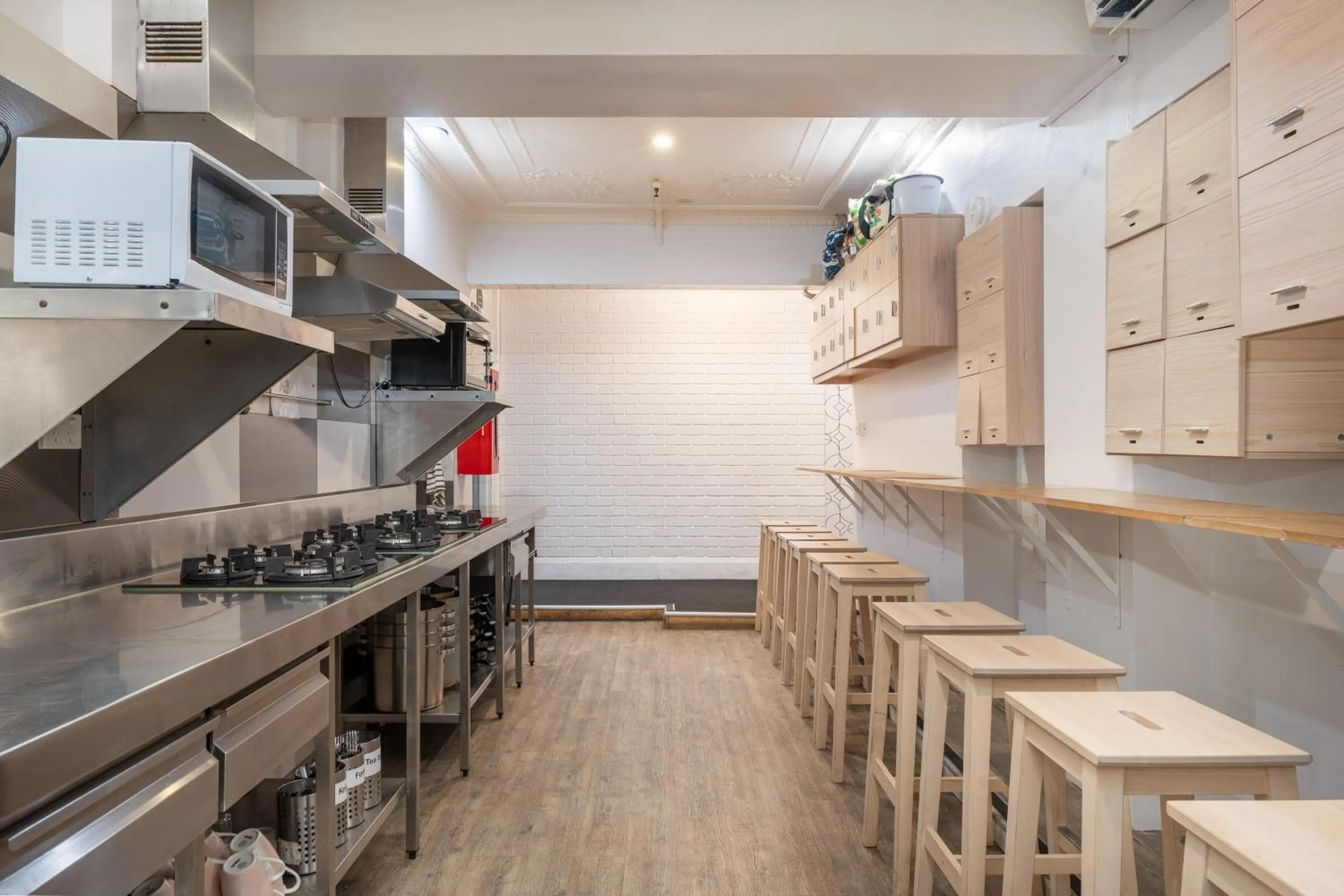 Communal kitchen in Tequila Sunrise Potts Point