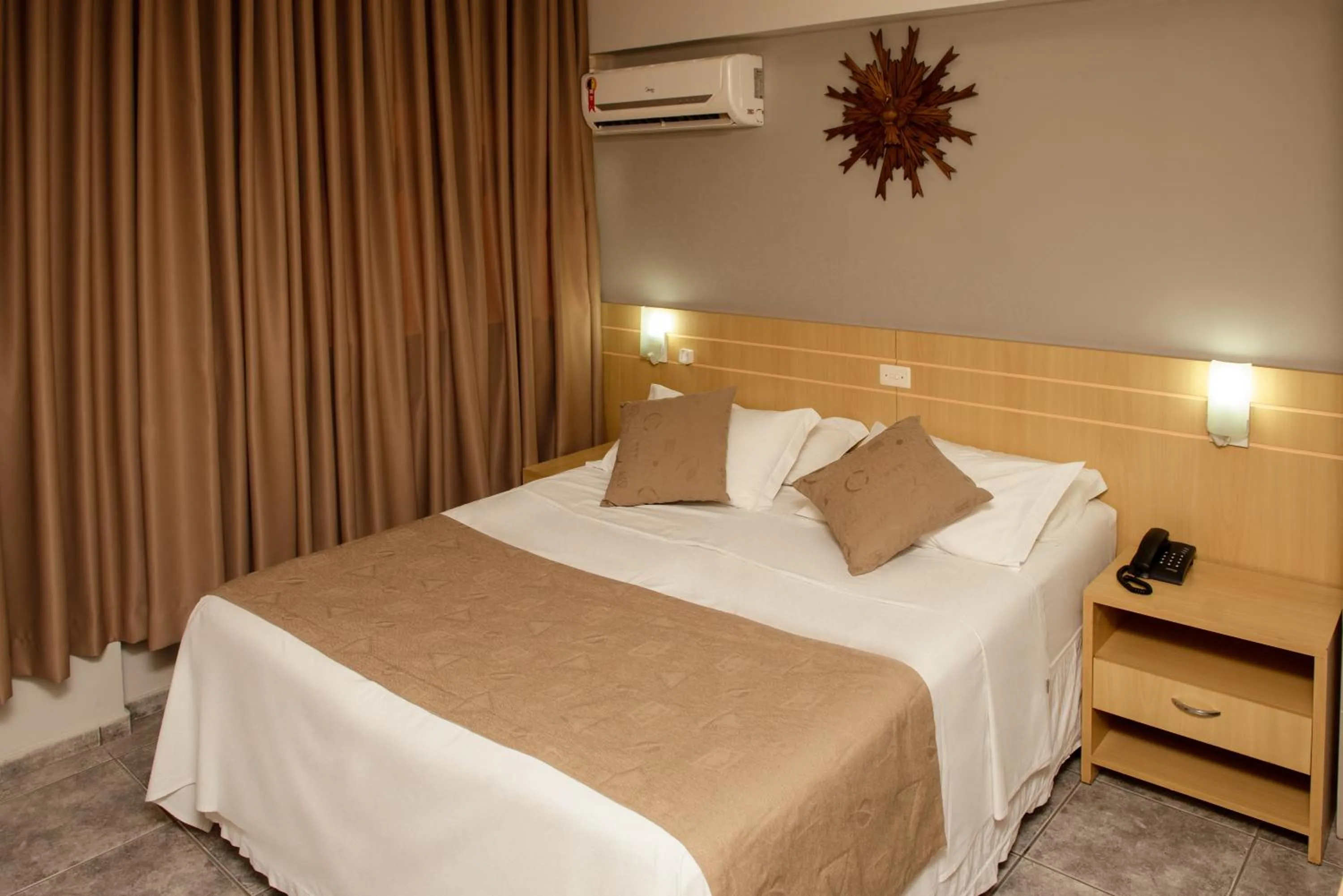 Bed in River Palace Hotel