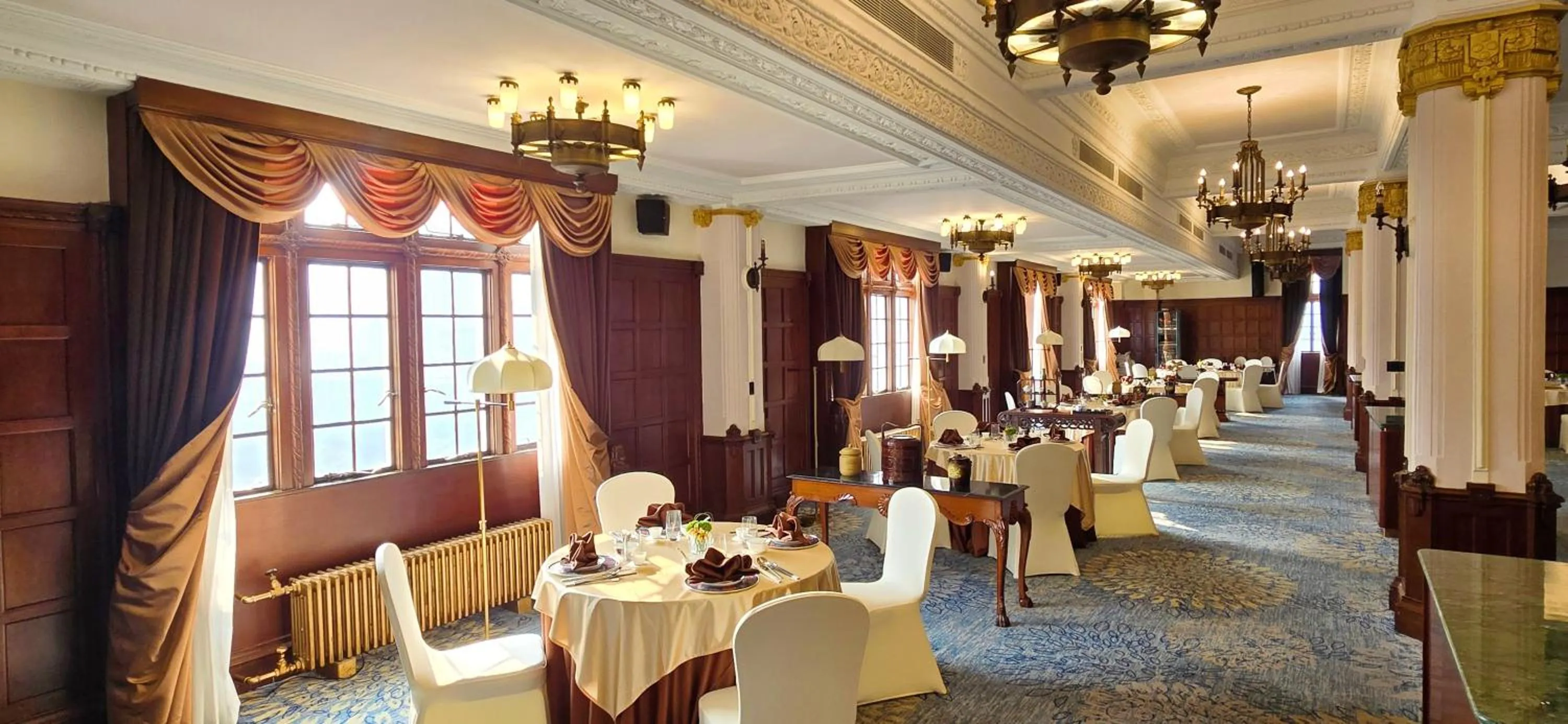 Restaurant/places to eat in Jin Jiang Hotel