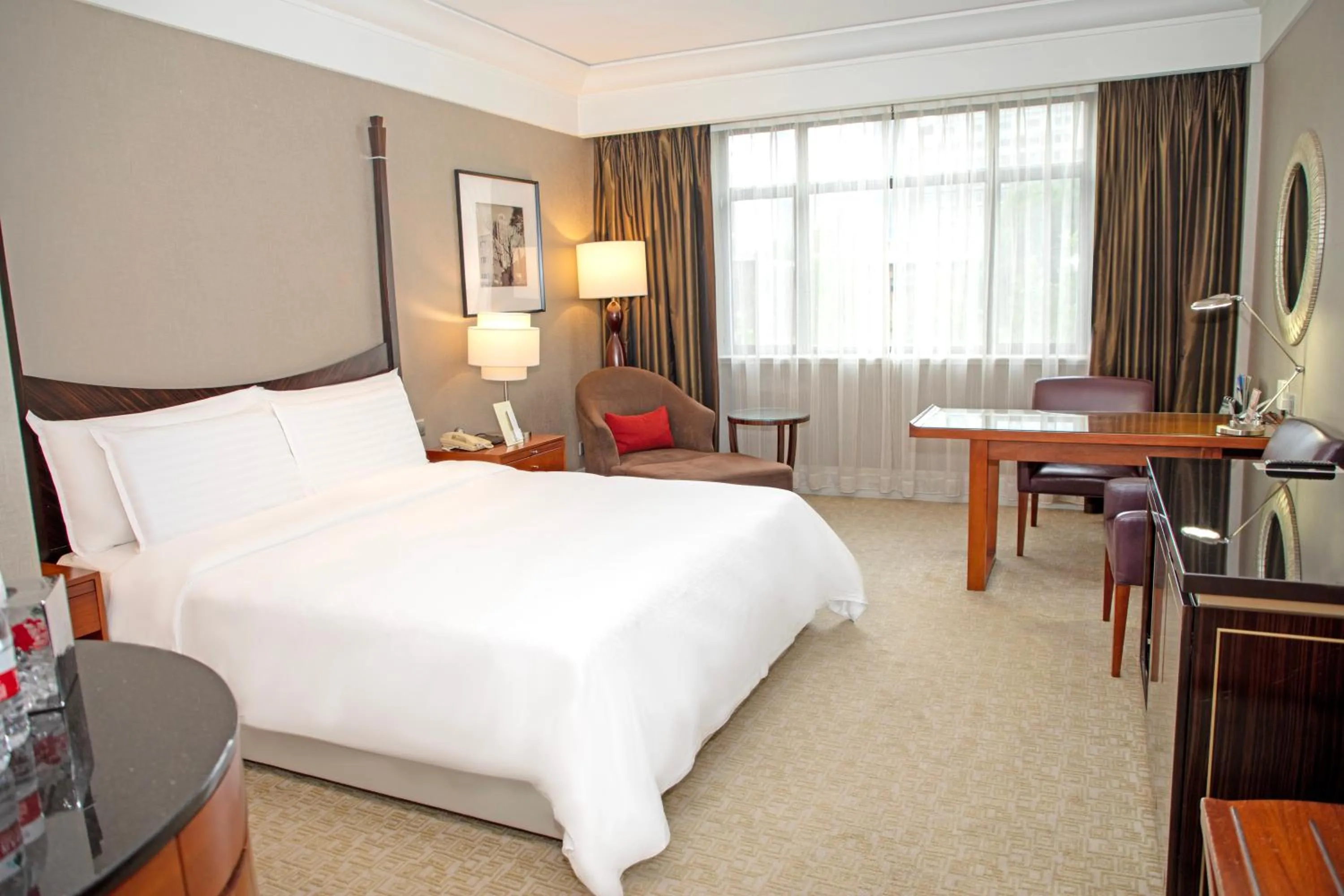 Photo of the whole room, Bed in Jin Jiang Hotel