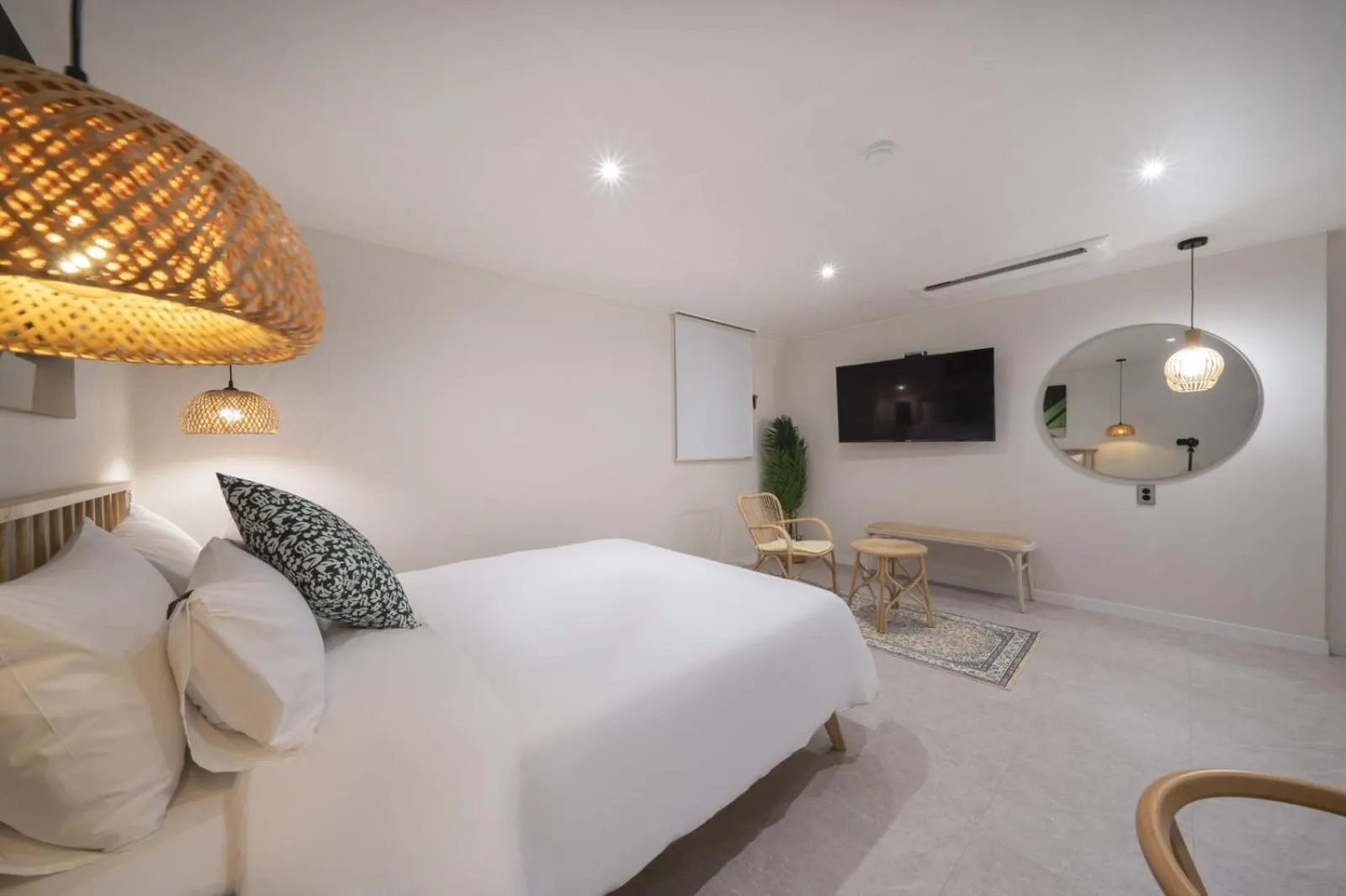 Bed in Goyo37 Hotel Osan by Aank