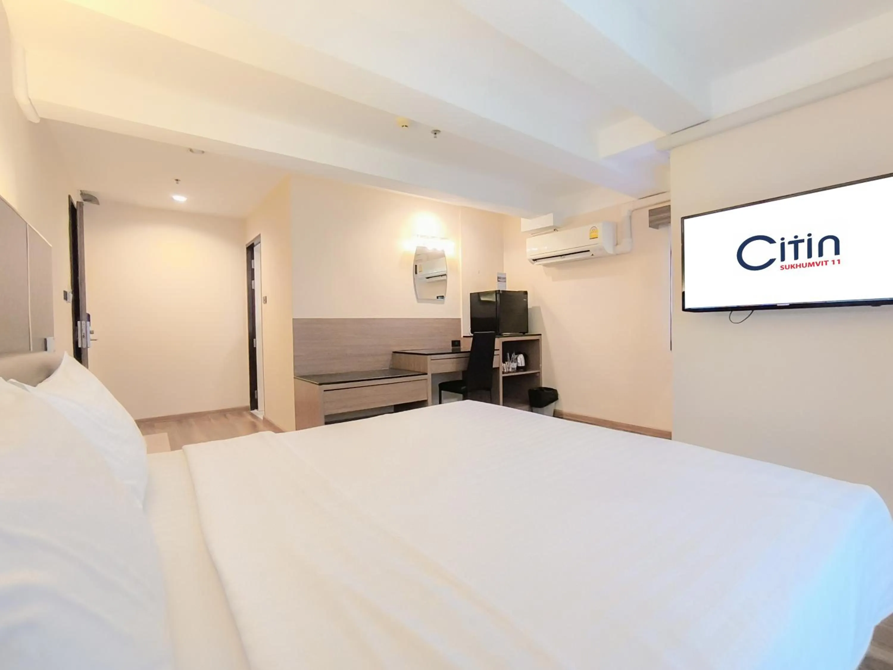 Bed in Citin Sukhumvit 11 Nana Bangkok by Compass Hospitality