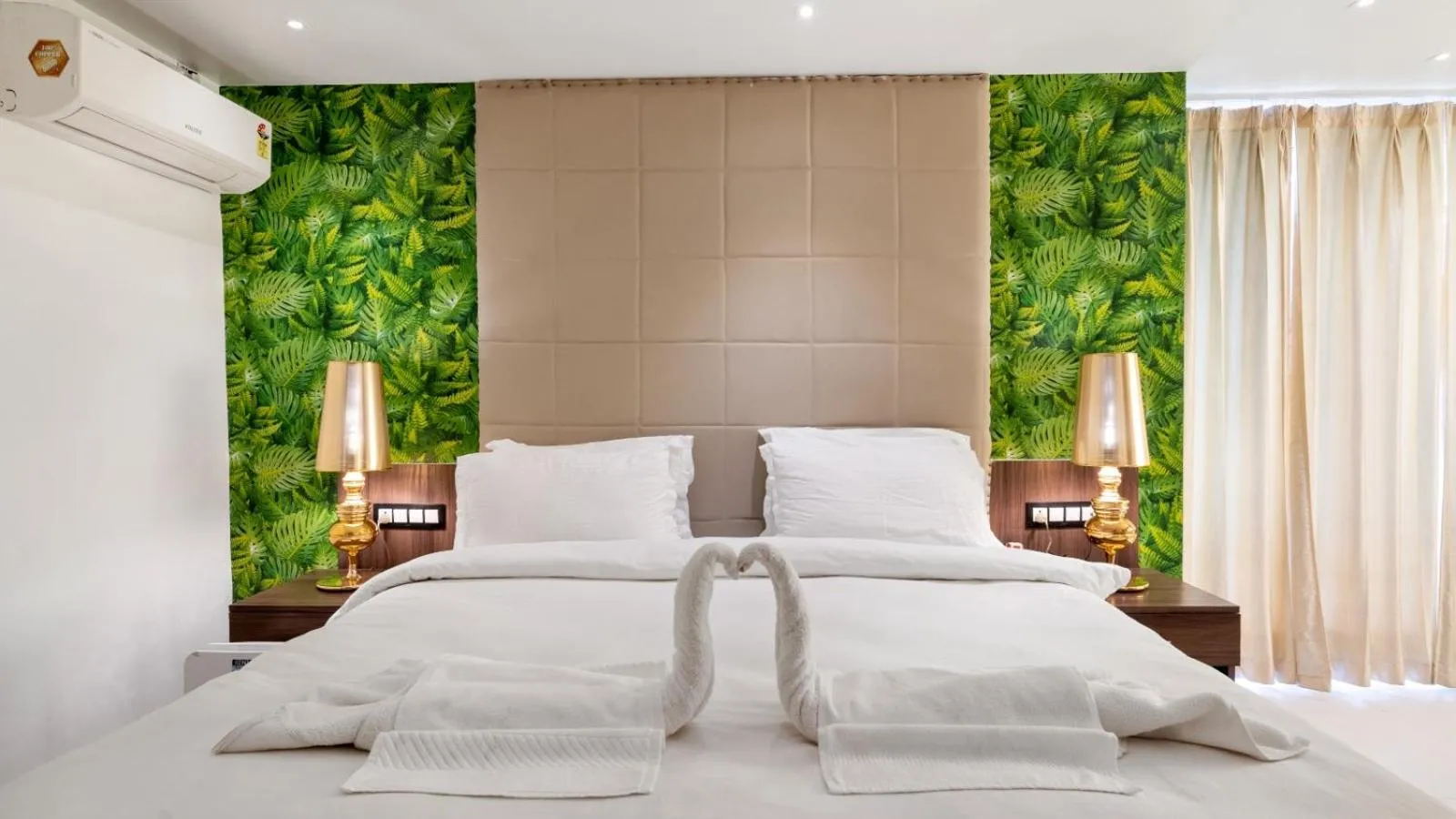 Bed in Niranjana Hotel Bodhgaya