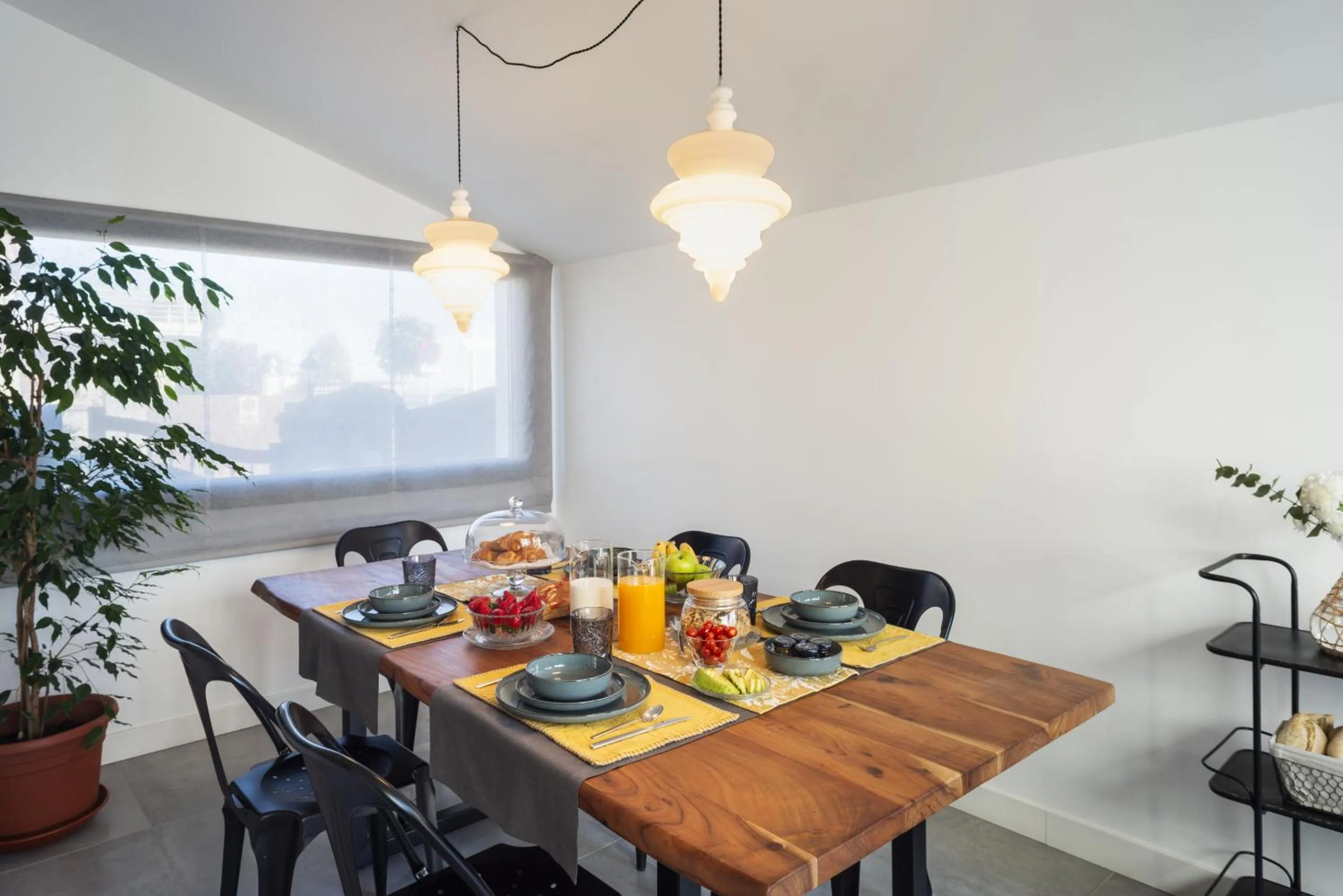 Breakfast in La Playa Suites Suances