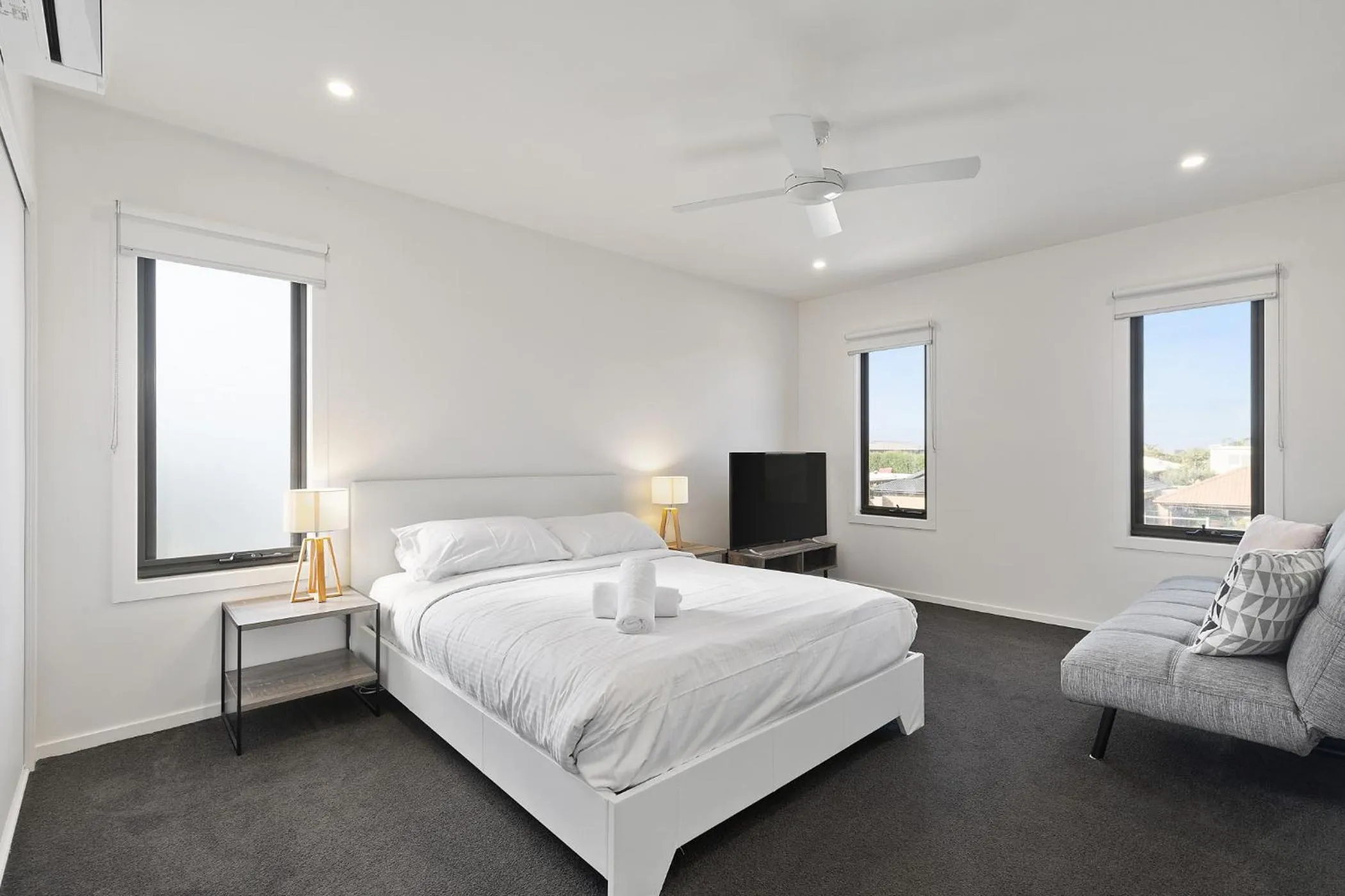 Bed in TORQUAY Relax and Unwind Beach 300m Table Tennis