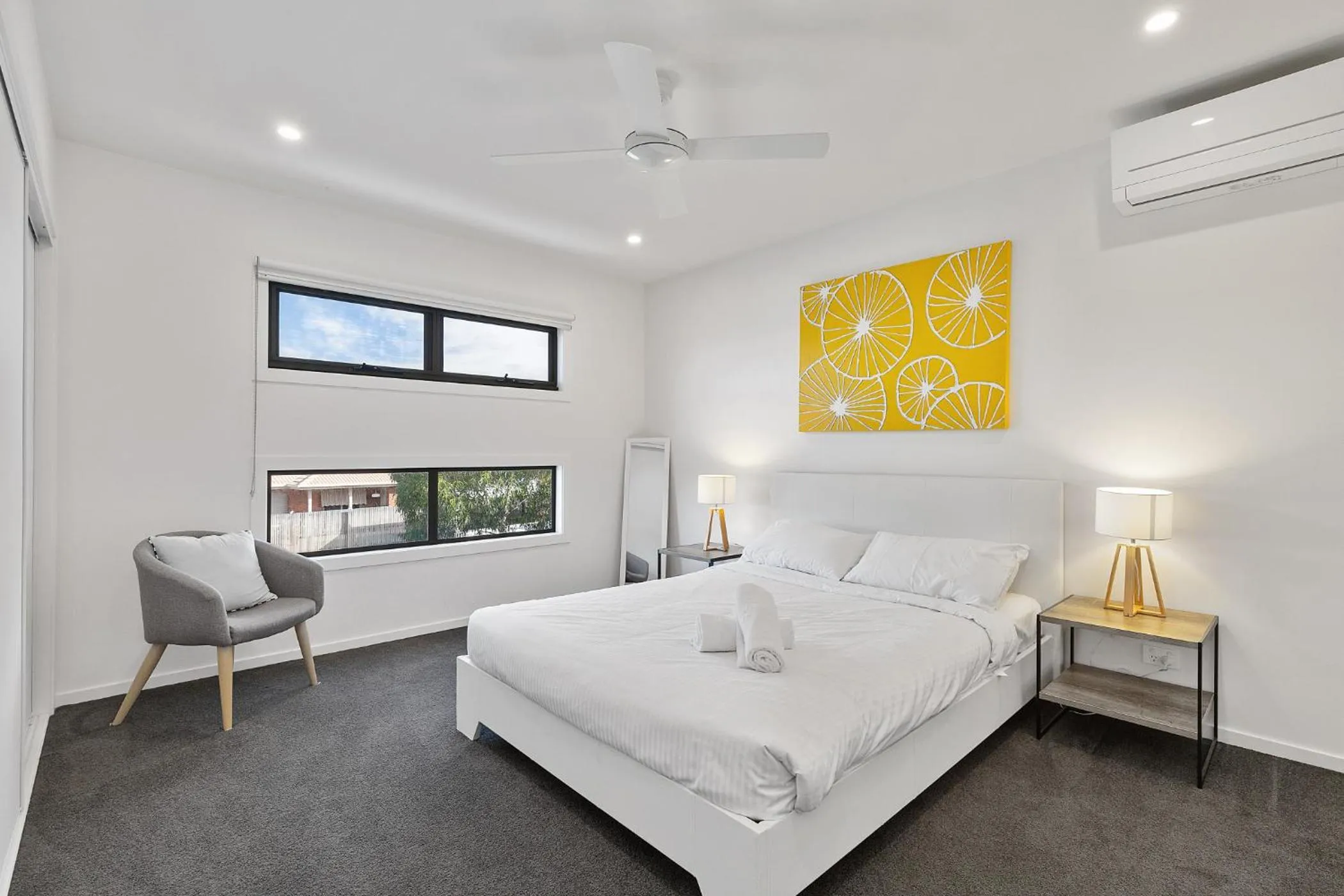 Bed in TORQUAY Relax and Unwind Beach 300m Table Tennis