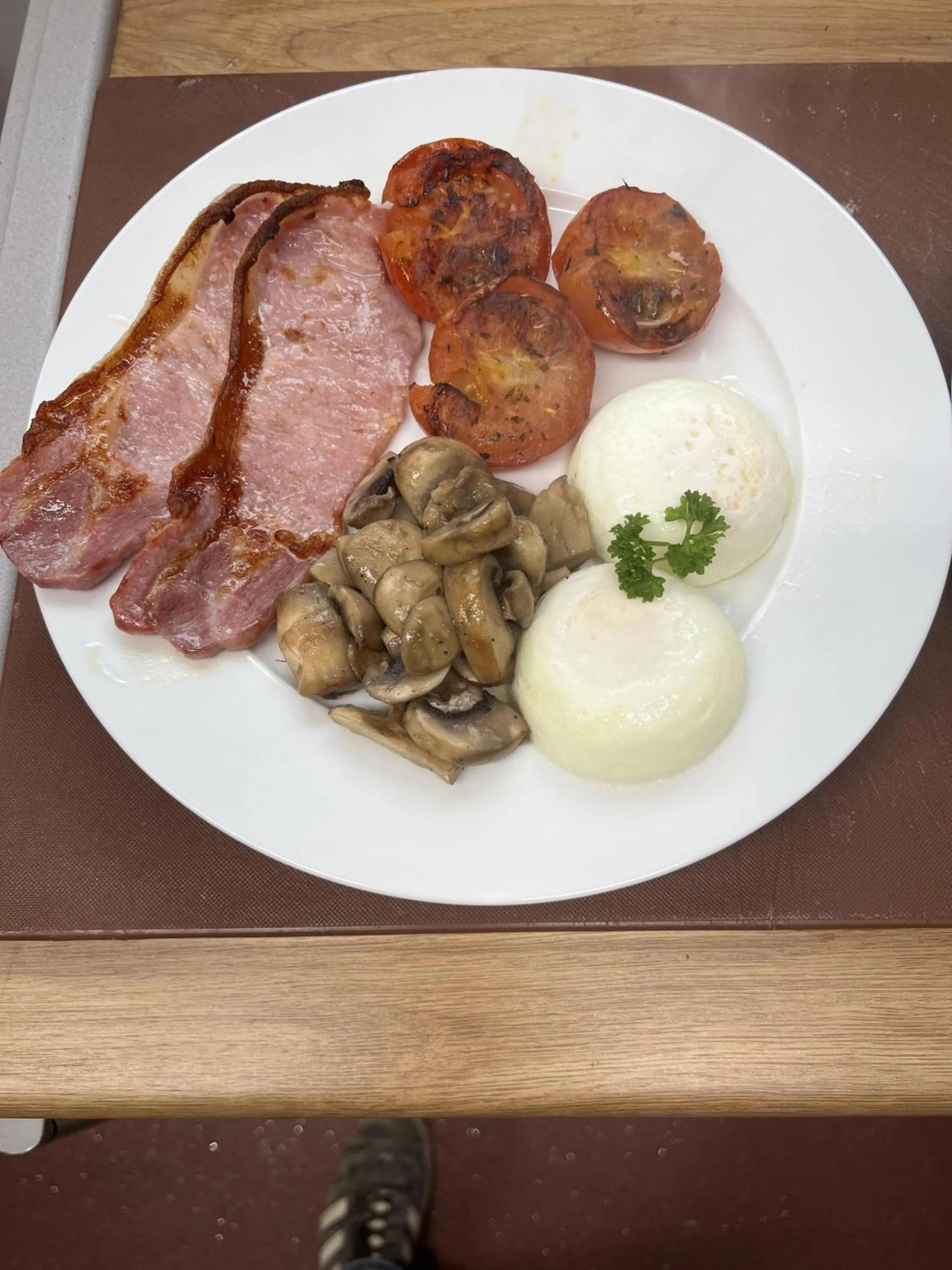 Food and drinks in The Lawns Tea Room and B&B