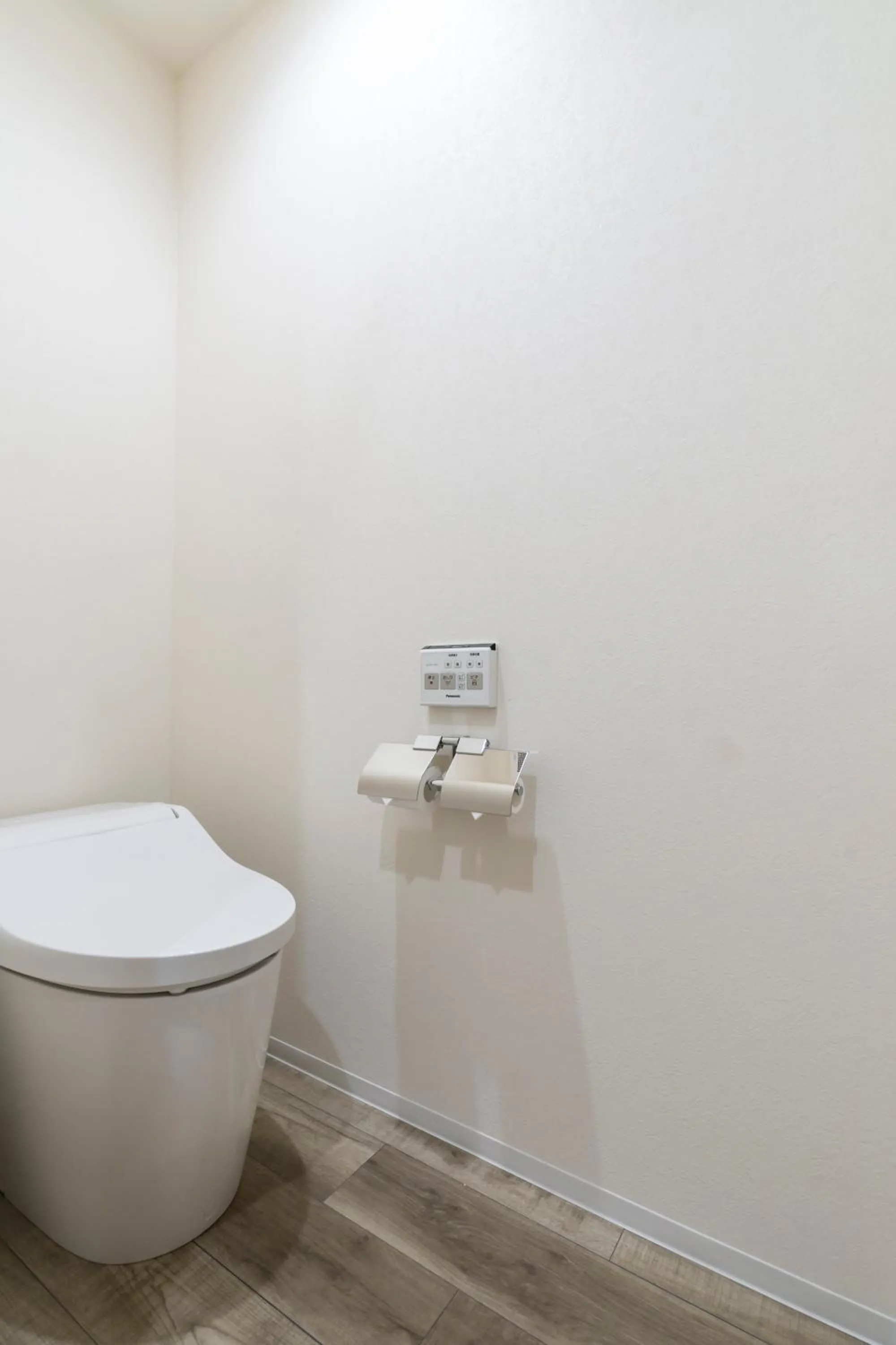 Toilet in BATONWORKS Naoshima