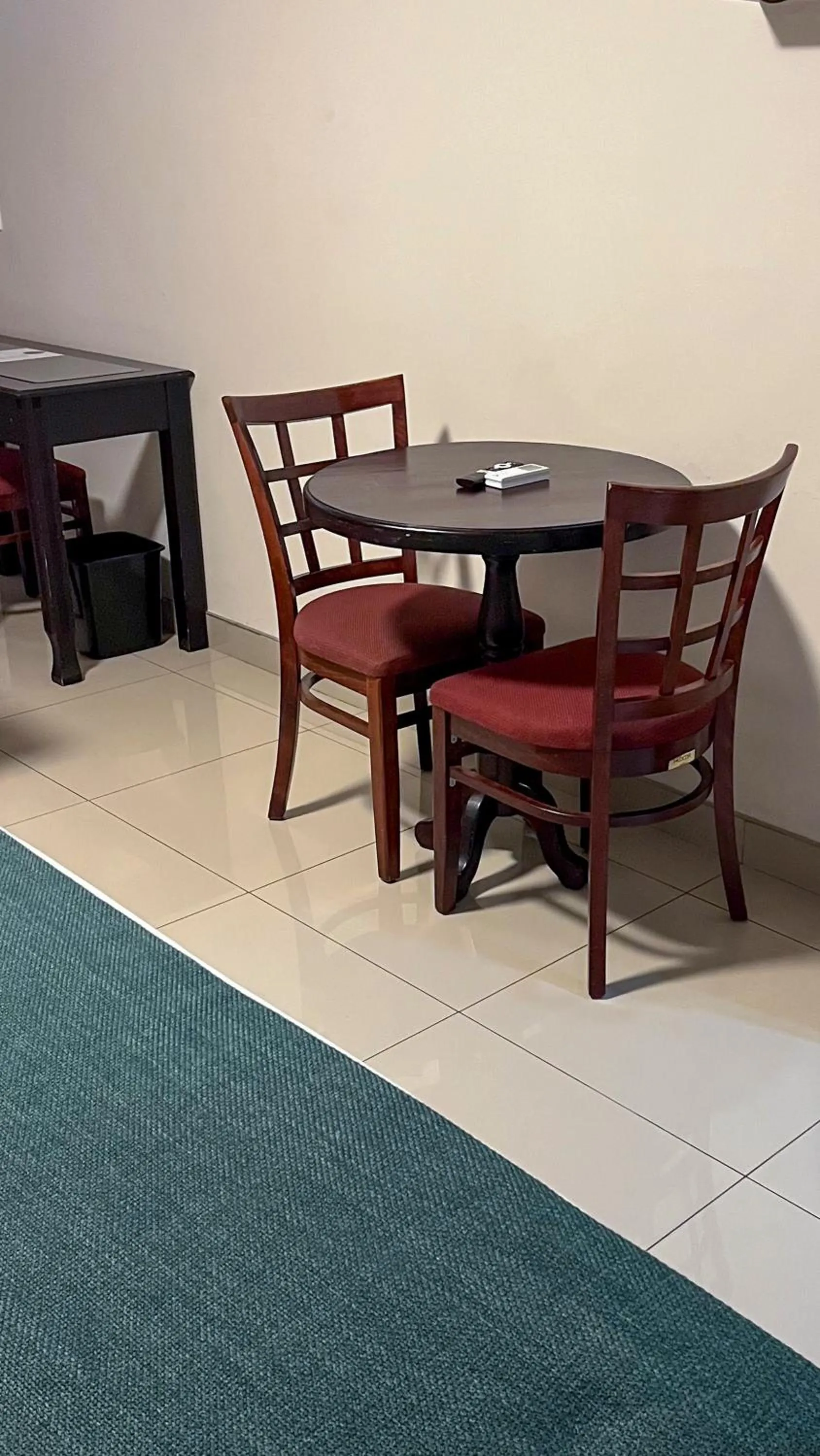 Seating area in Regal Inn PMBurg