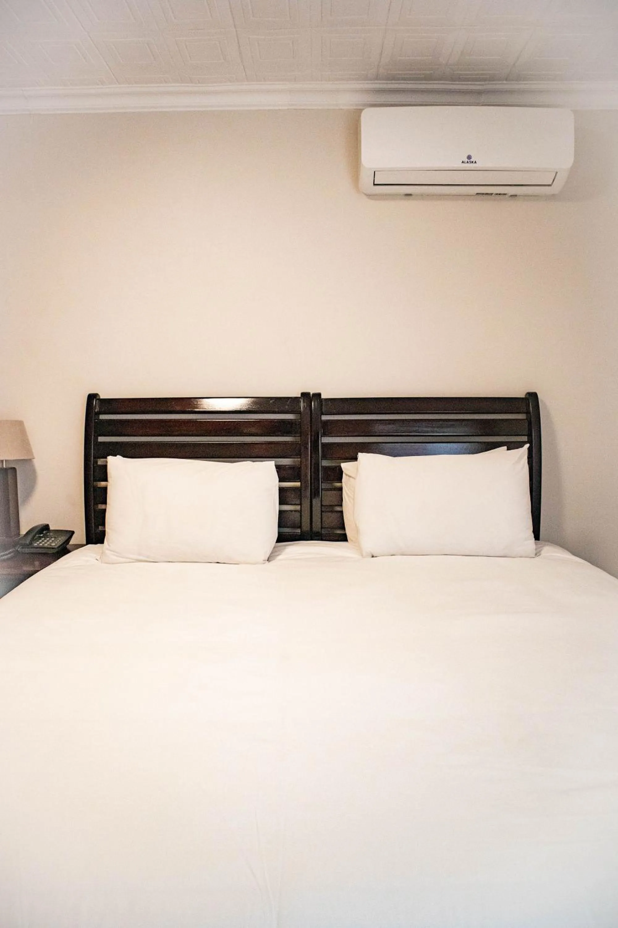 Bed in Regal Inn PMBurg