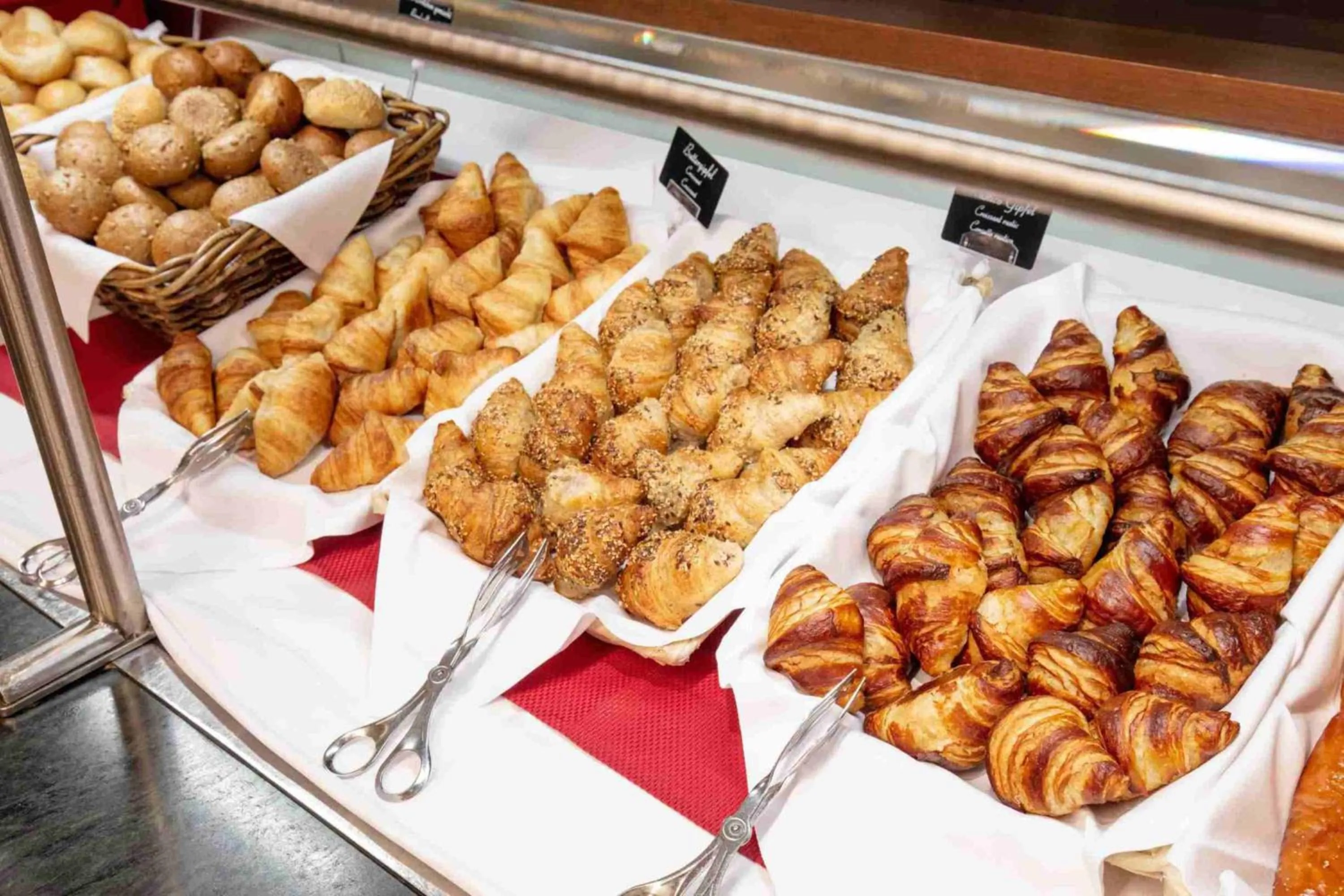 Breakfast in Hotel Laudinella