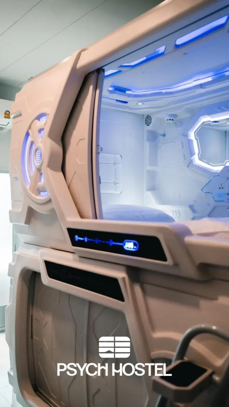 Bunk Bed in Mixed Dormitory Room in Psych Hostel Bunk Bed in Mixed Dormitory Room in Psych Hostel