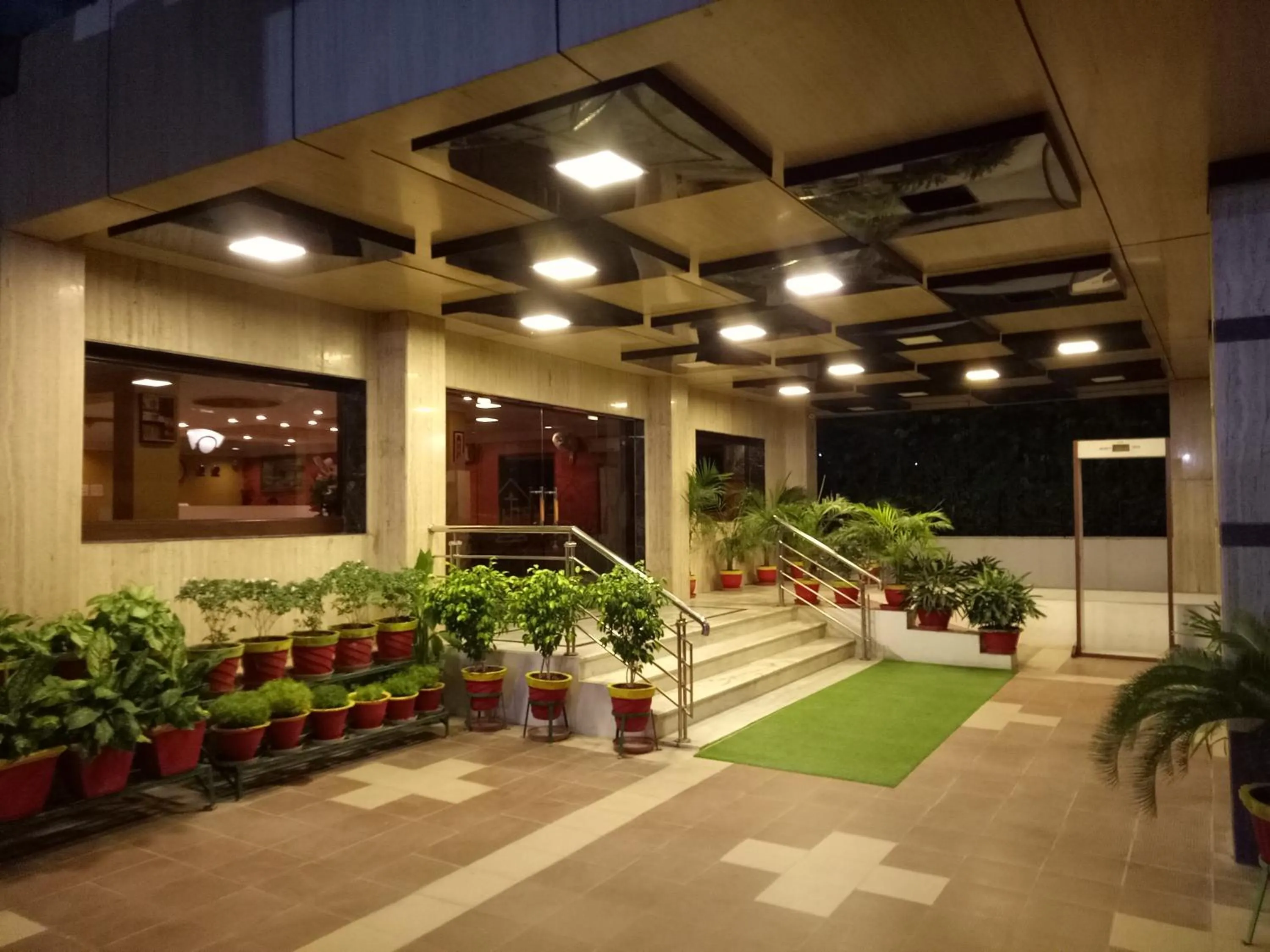 Garden view in Hotel Taj Darbar