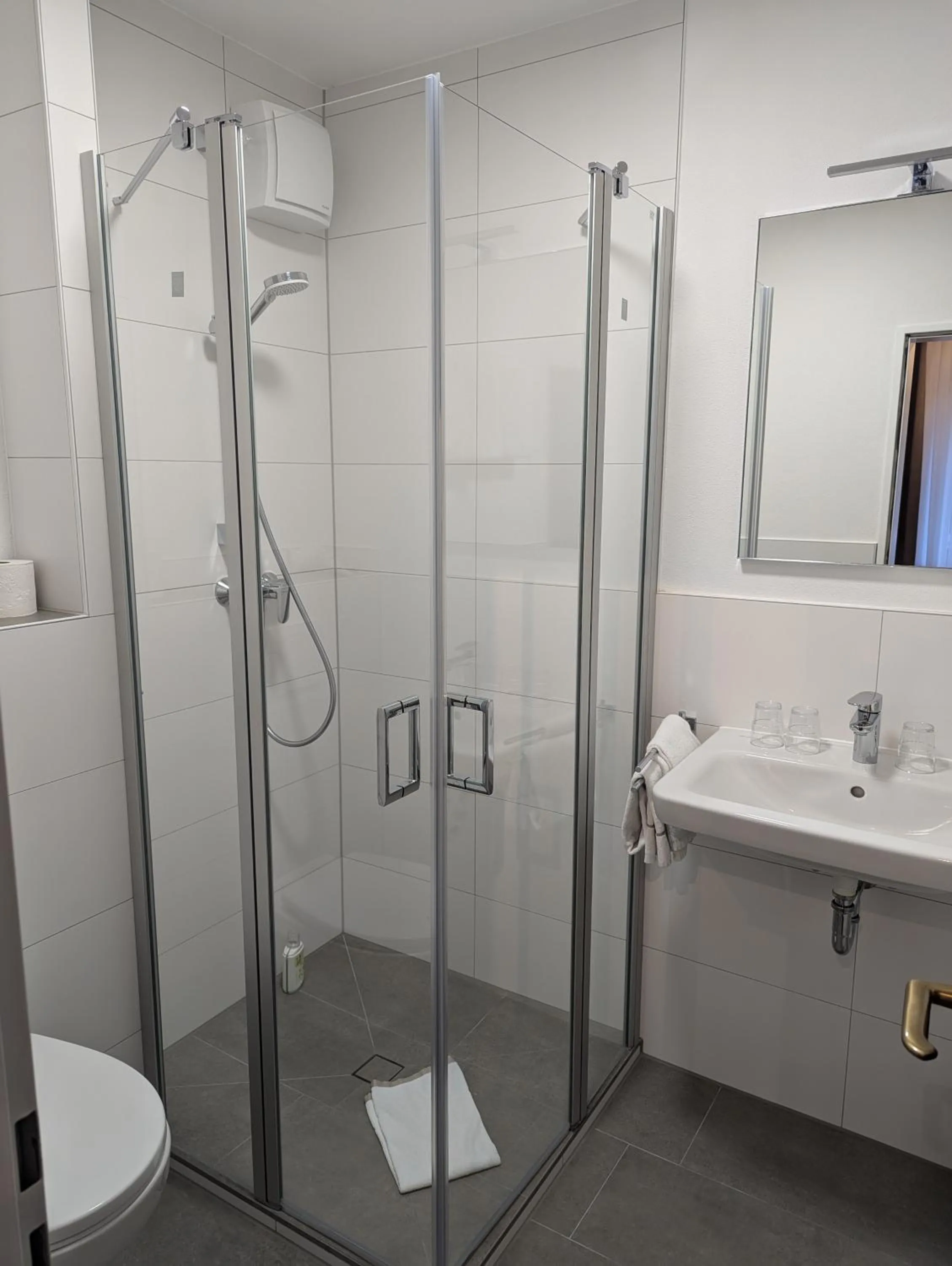 Bathroom in Hotel und Weingut Karlsmühle