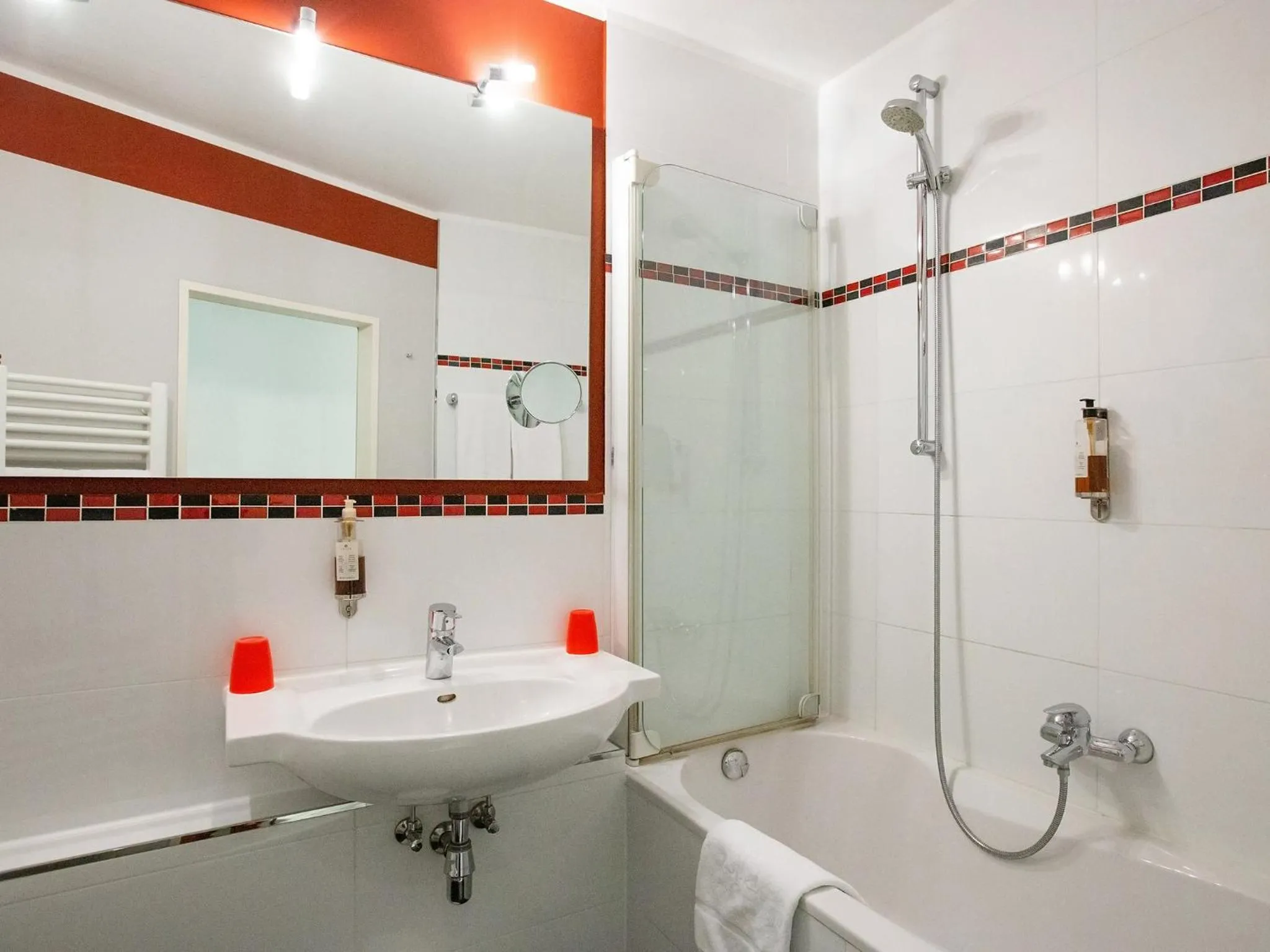 Bathroom in DORMERO Hotel Düsseldorf