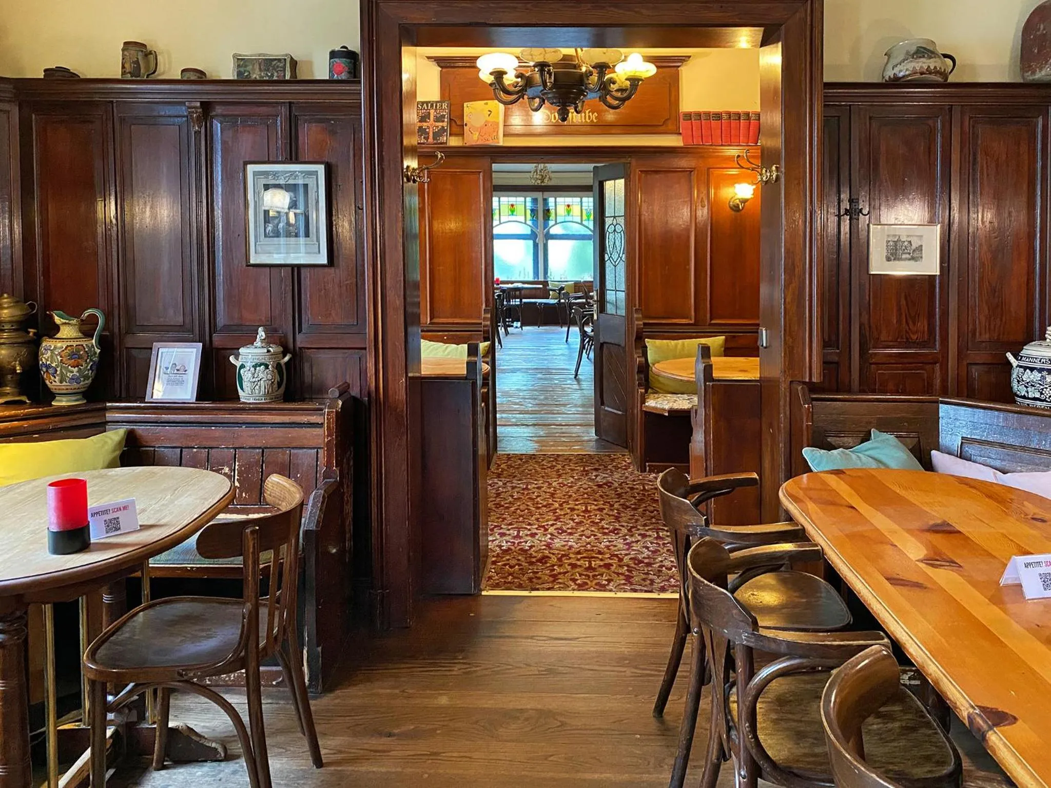 Restaurant/places to eat in DORMERO Hotel Düsseldorf