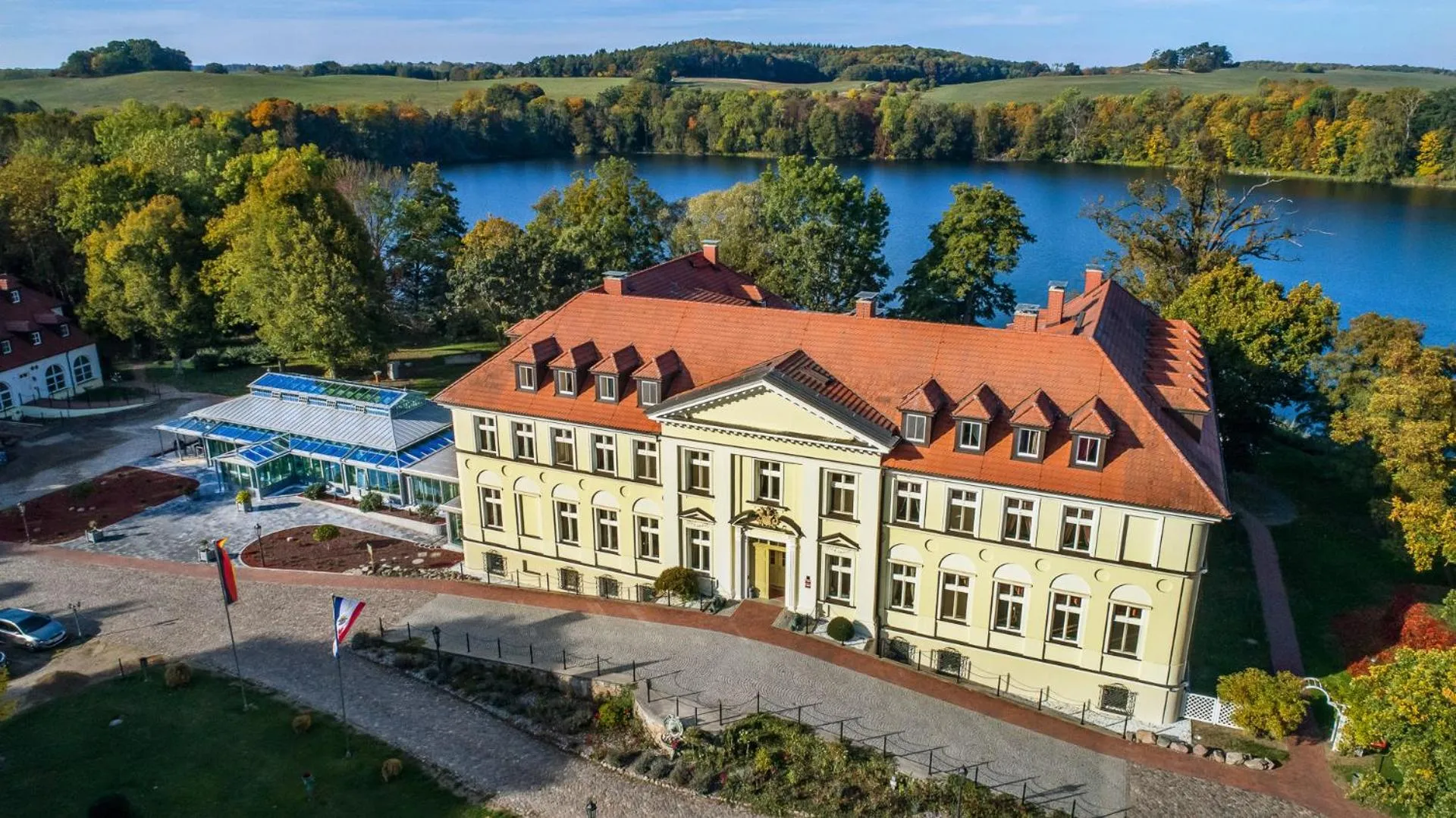 Bird's eye view in Seeschloss Schorssow