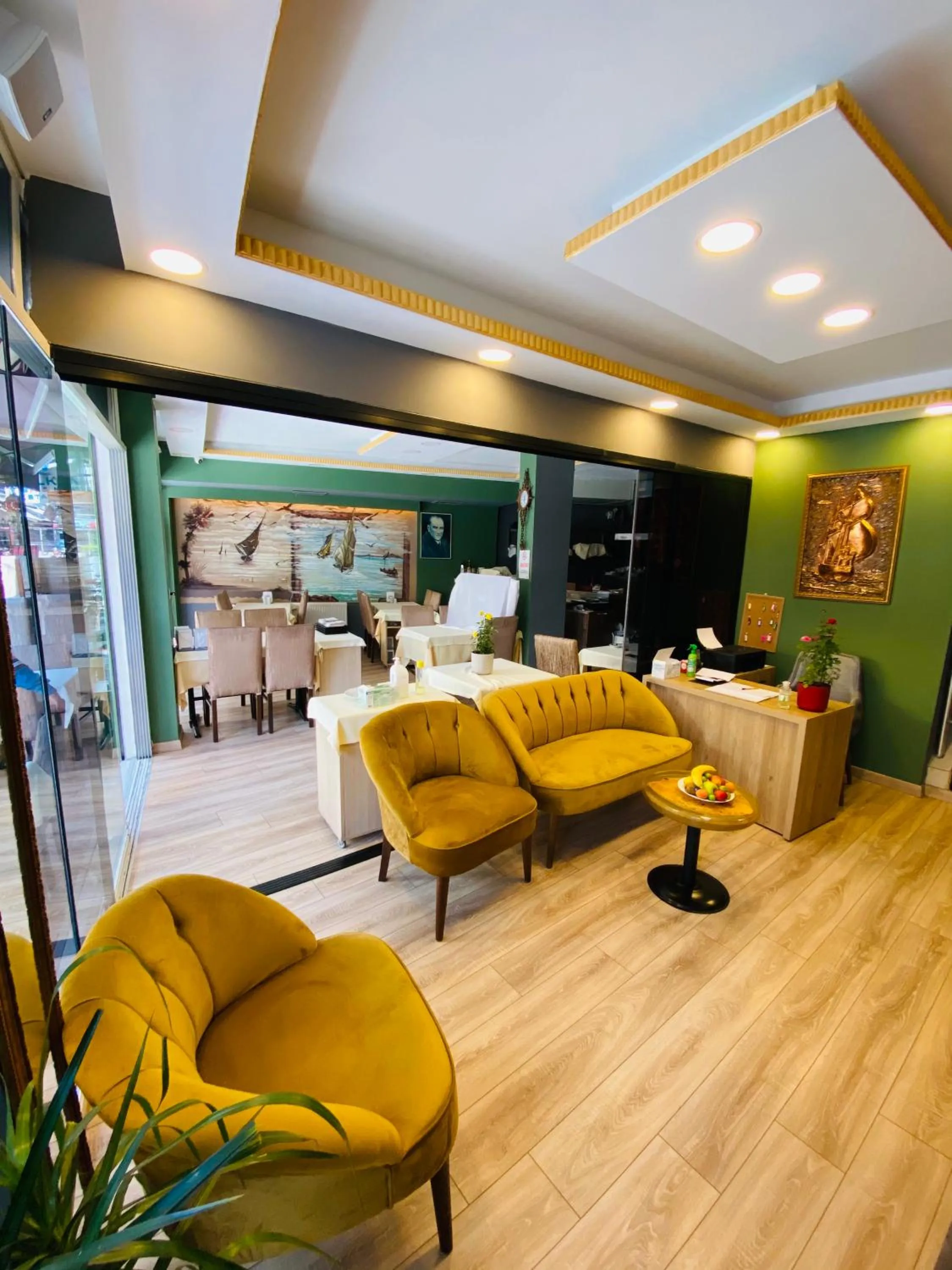 Lobby or reception in Golden Sail Hotel Old City