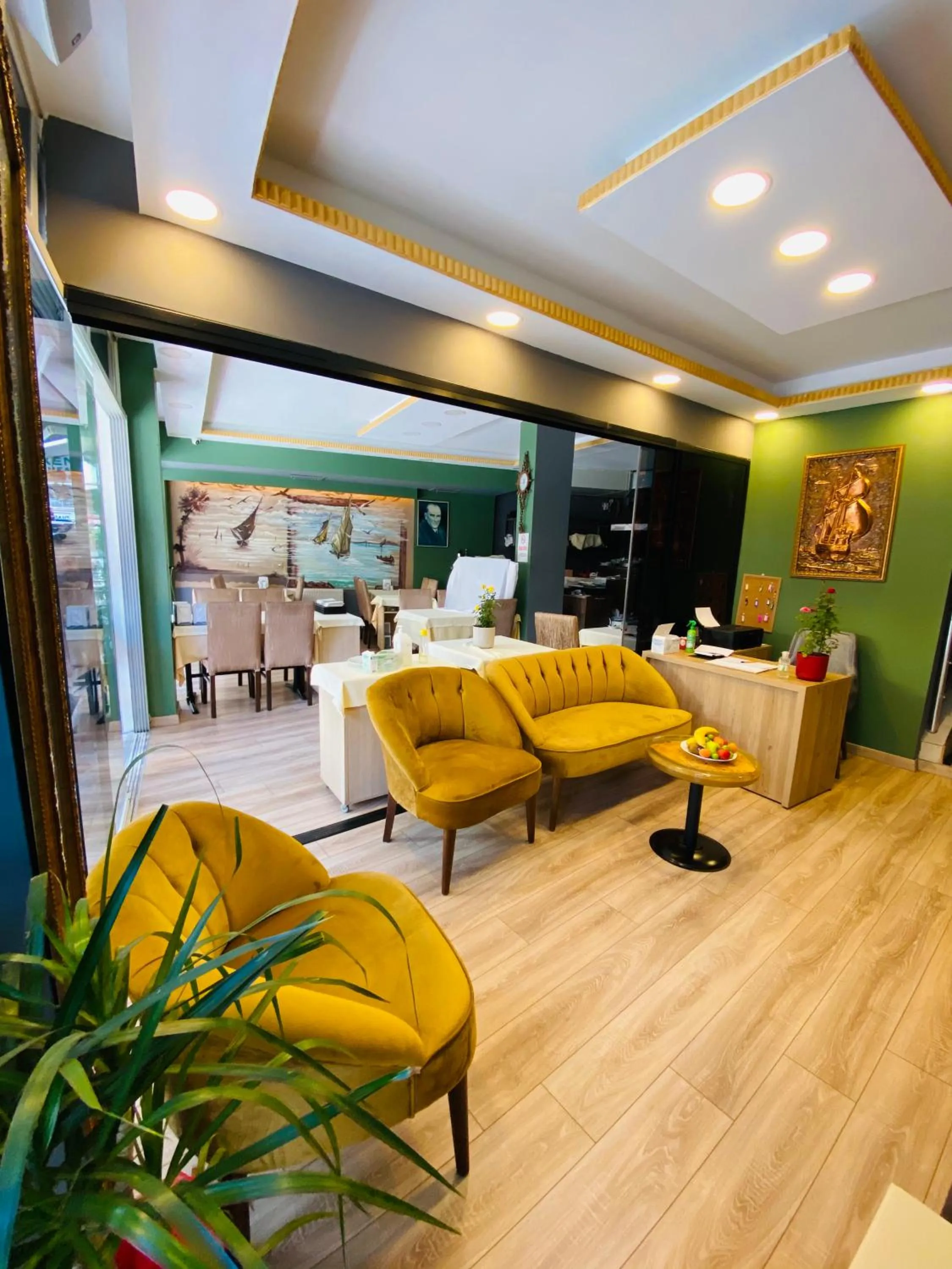 Lobby or reception in Golden Sail Hotel Old City