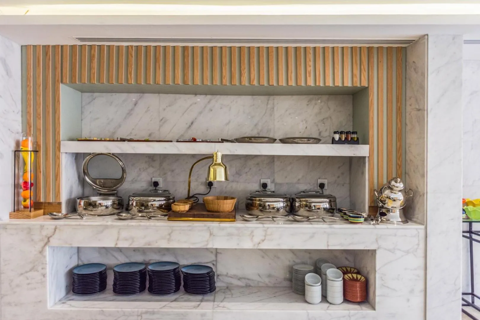 Restaurant/places to eat in Ewaa Express Hotel - Al Rawda