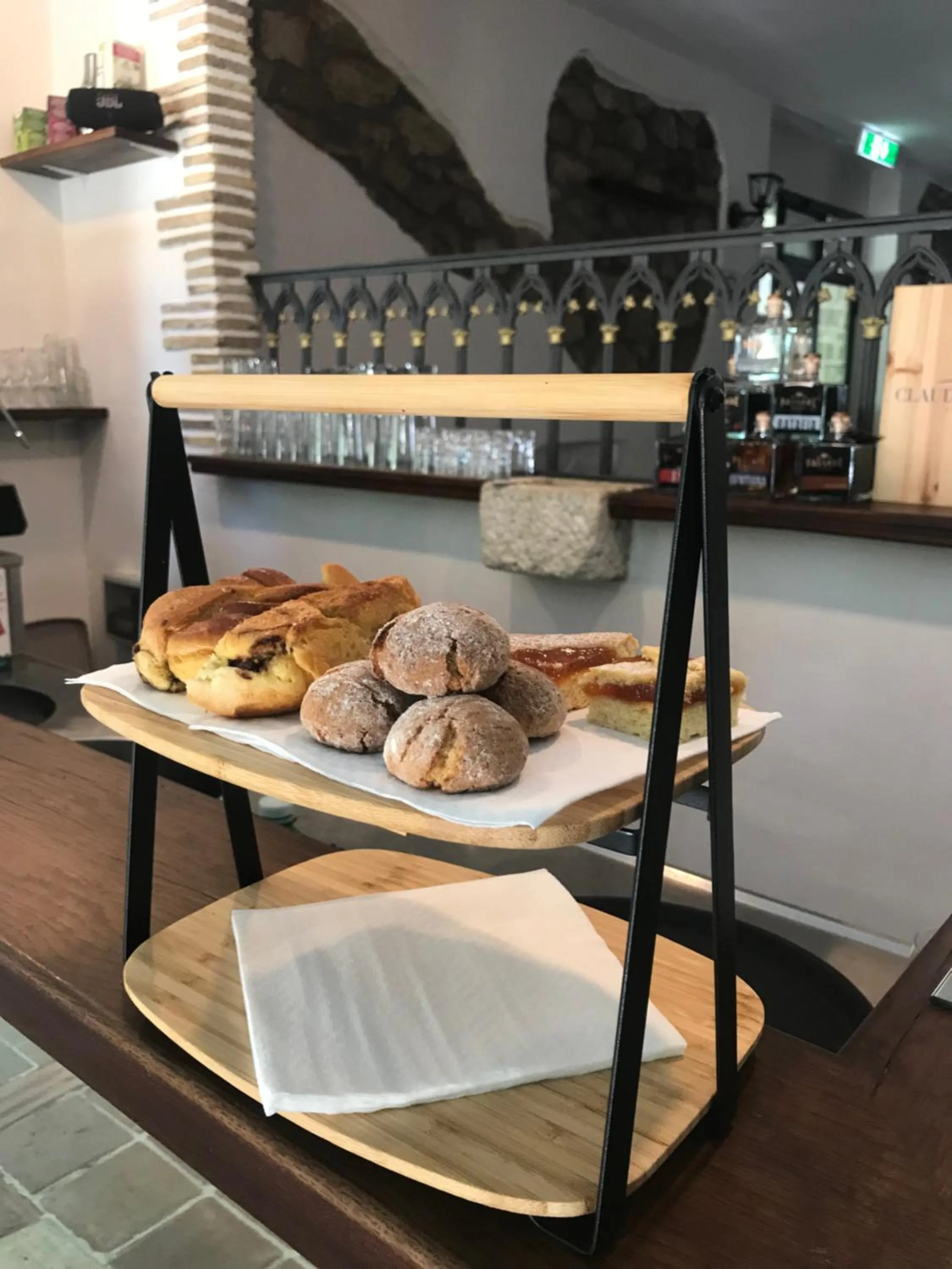 Lounge or bar in Hotel Lo Smeraldo