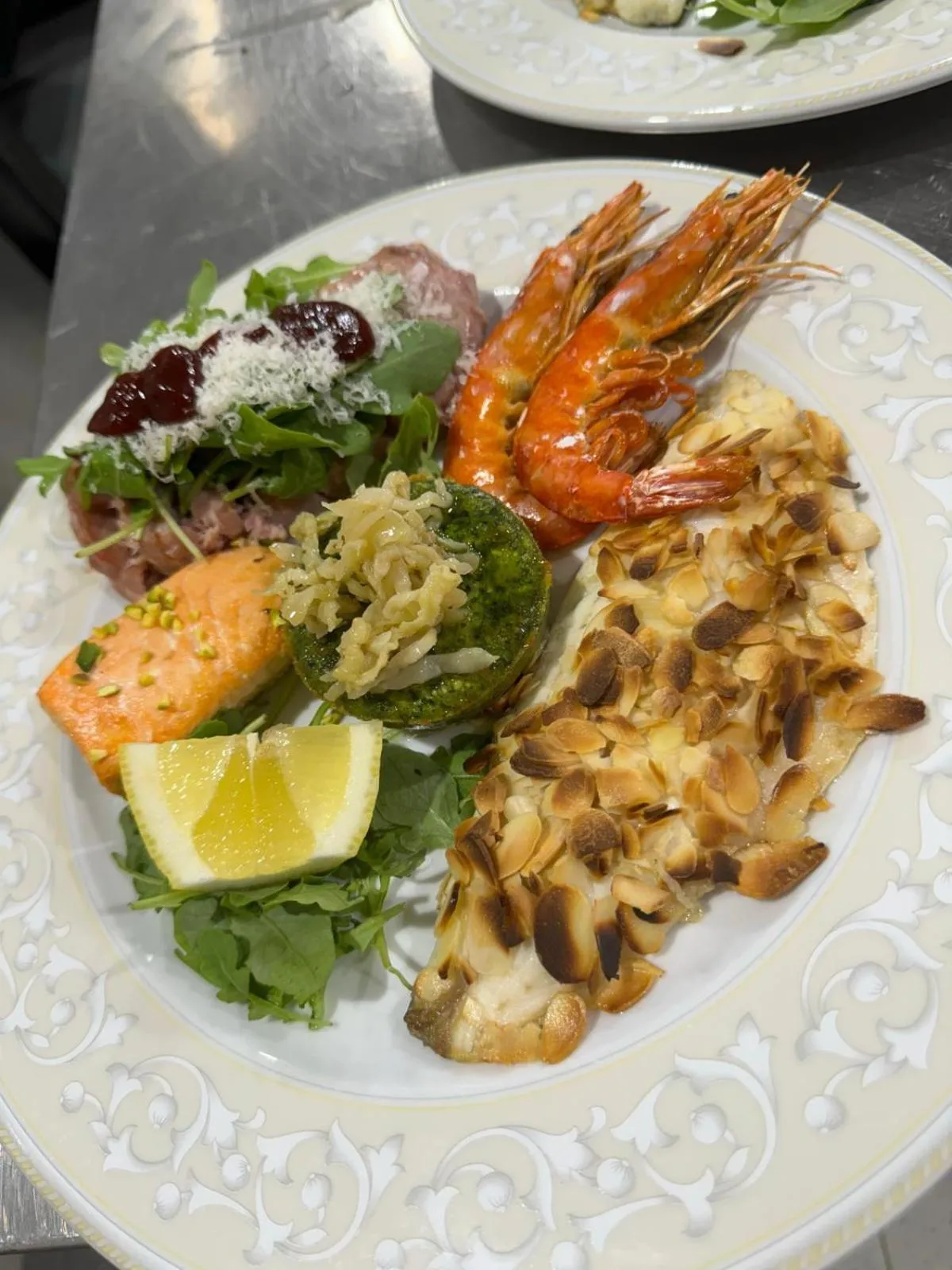 Restaurant/places to eat in Hotel Lo Smeraldo