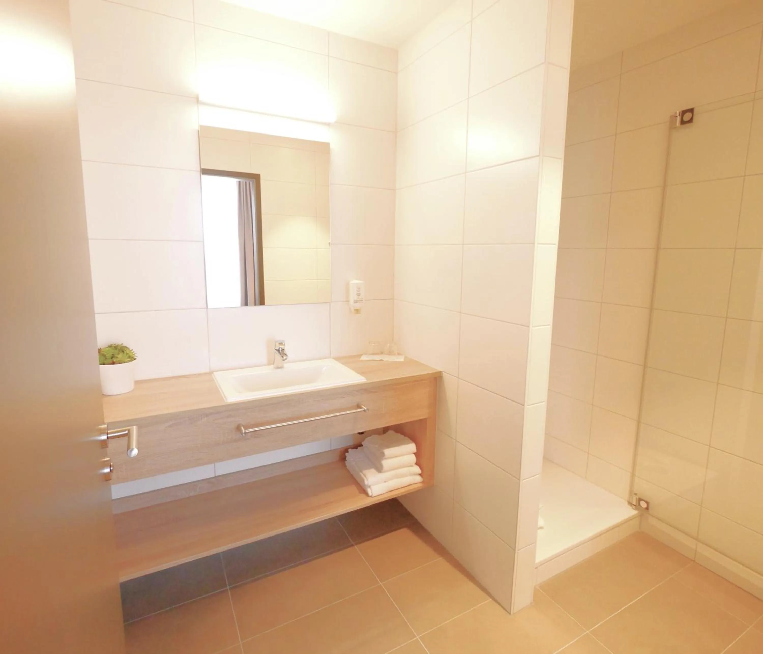 Bathroom in KELKO 1A Hotel