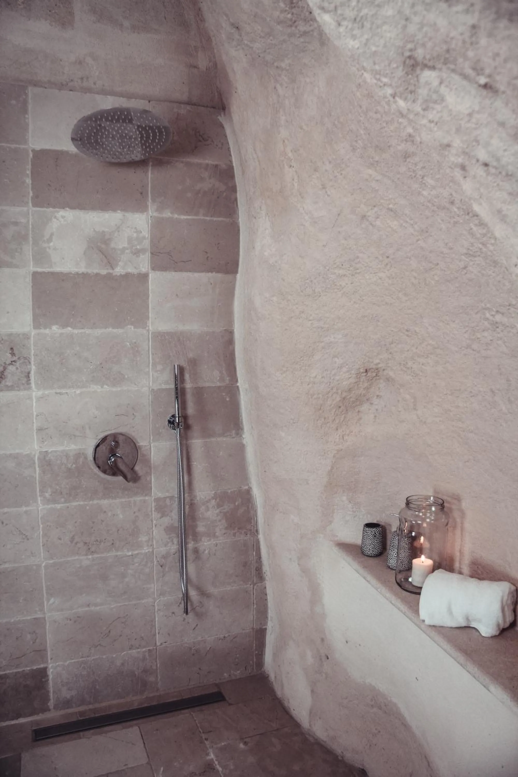 Shower in ççç Isabel Luxury Suite ççç