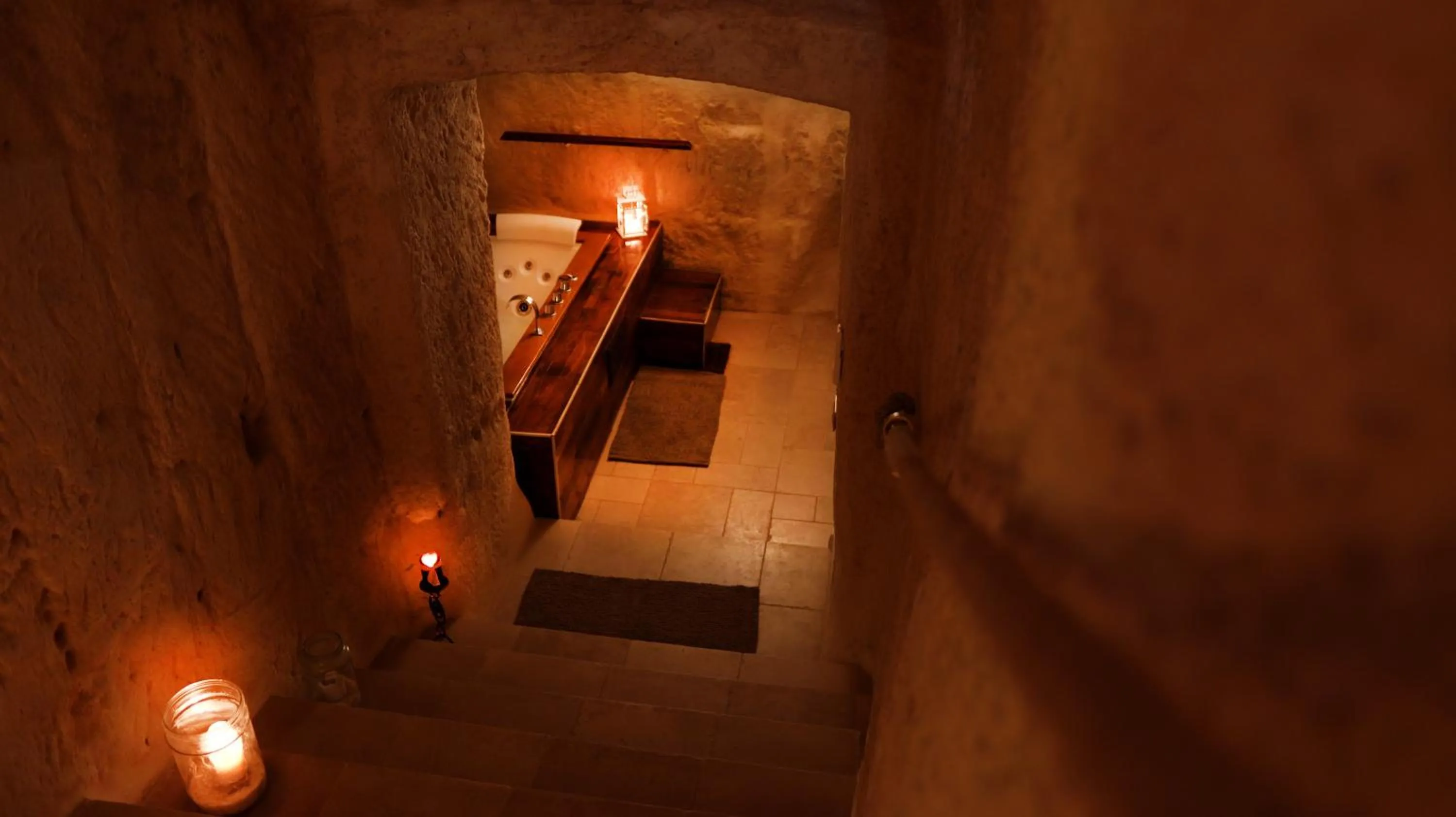 Swimming pool, Bed in ççç Isabel Luxury Suite ççç