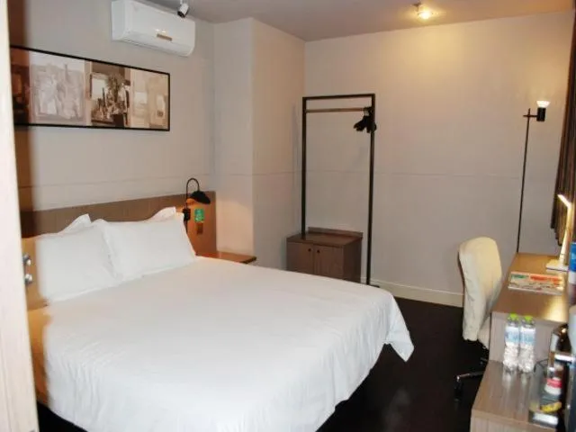 Jinjiang Inn Select Beijing Pingguoyuan Metro Station