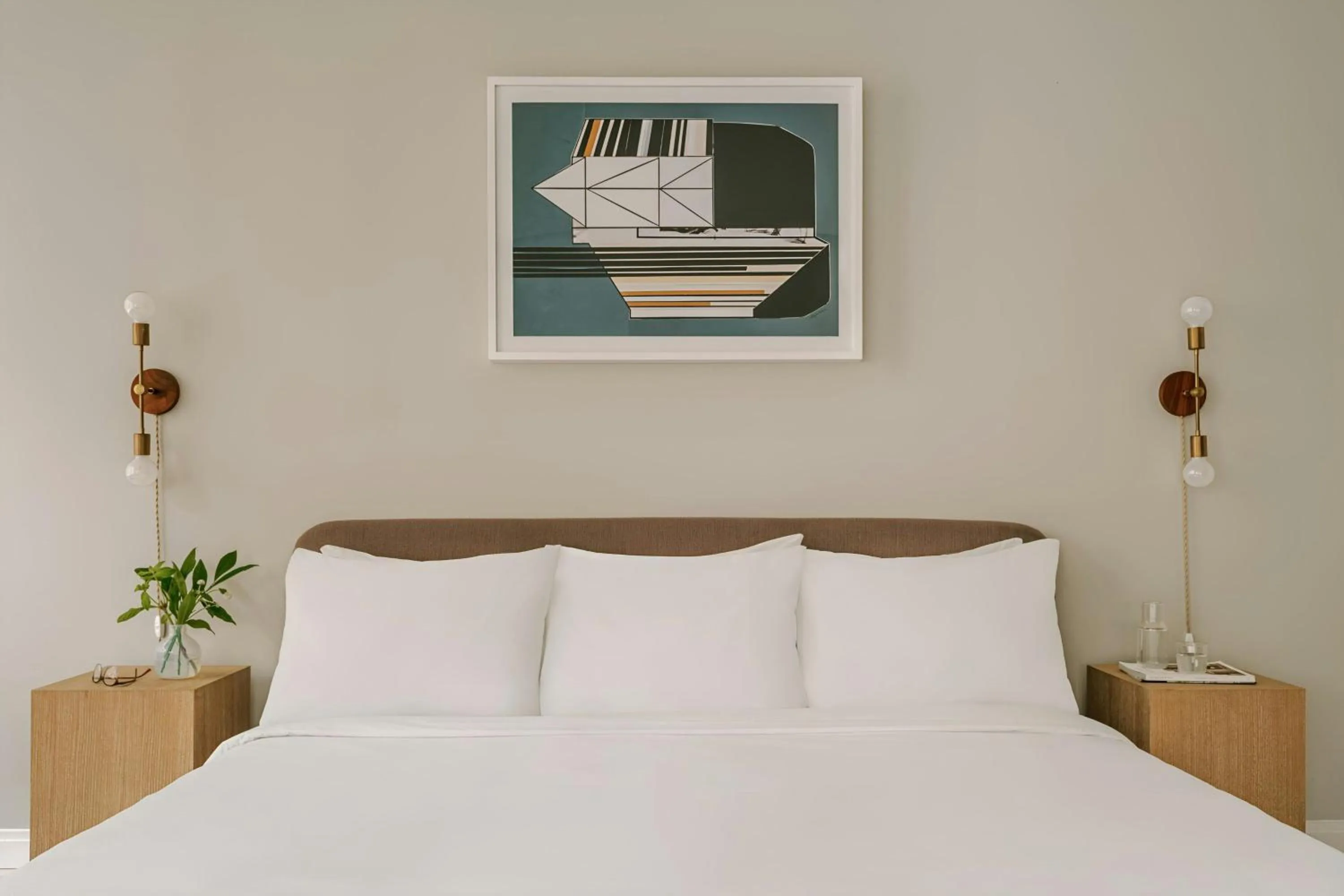 Photo of the whole room, Bed in Sonder by Marriott Bonvoy Battery Park Apartments Financial District