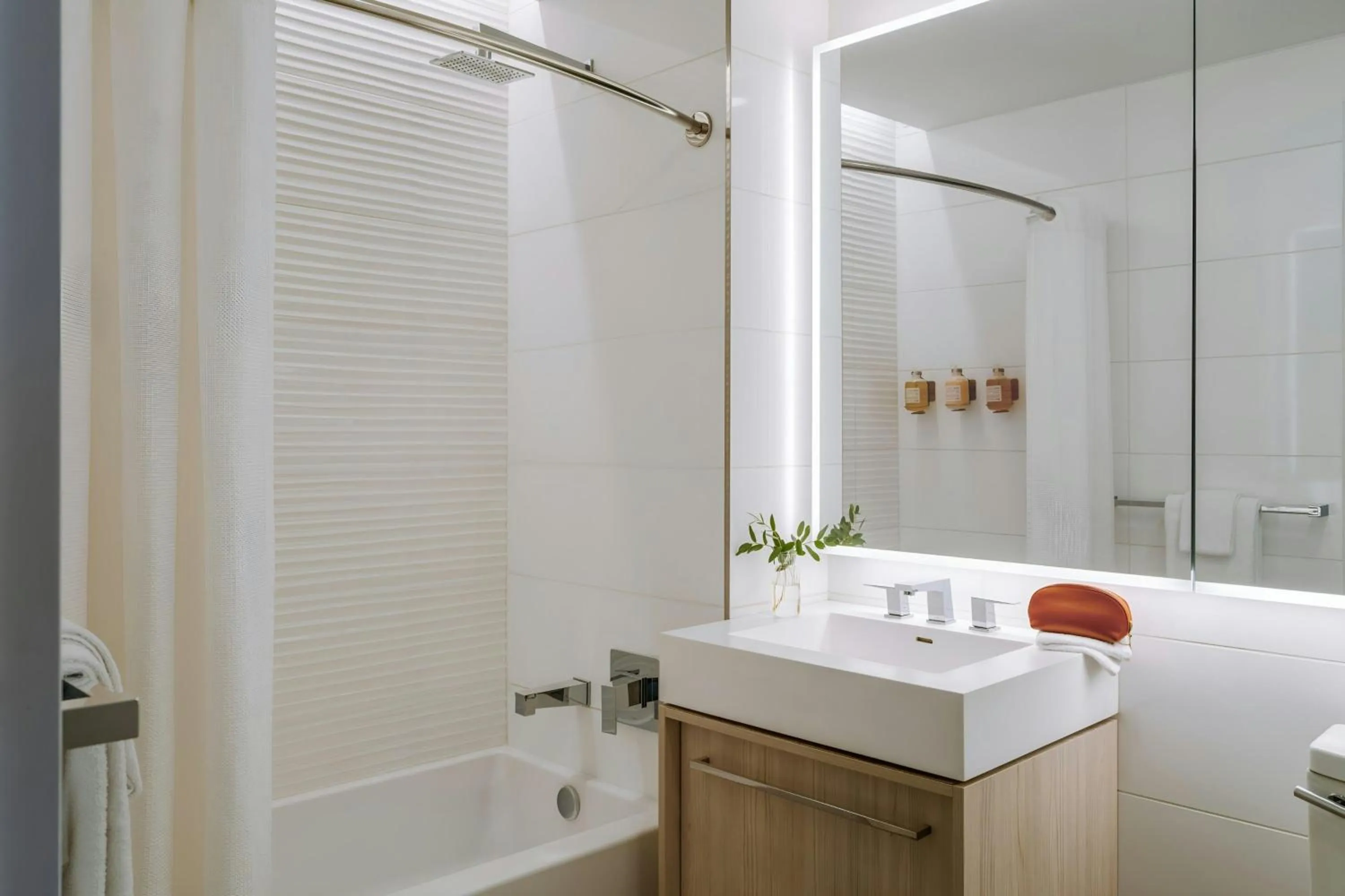 Bathroom in Sonder by Marriott Bonvoy Battery Park Apartments Financial District