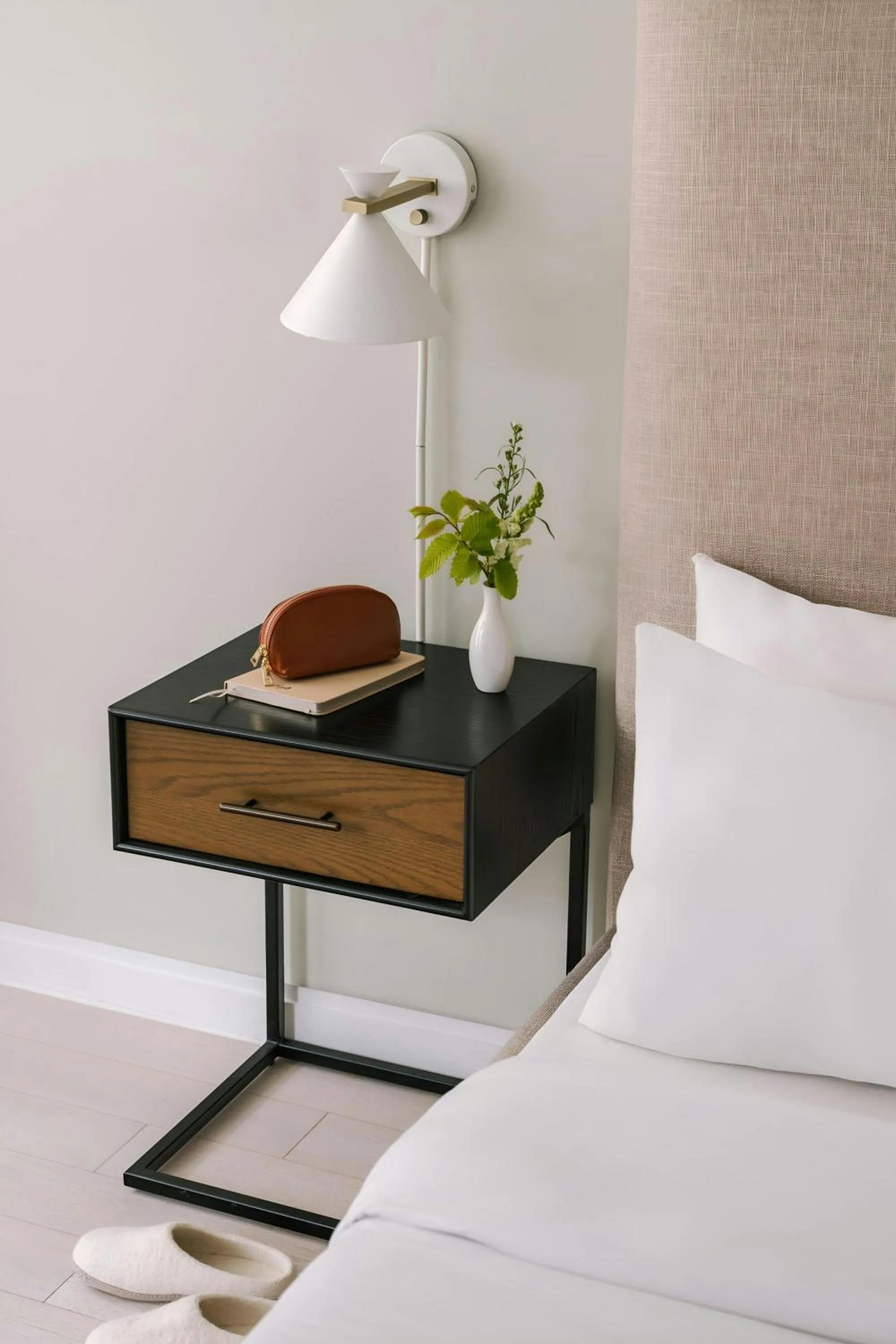 Bedroom, Bed in Sonder by Marriott Bonvoy Battery Park Apartments Financial District