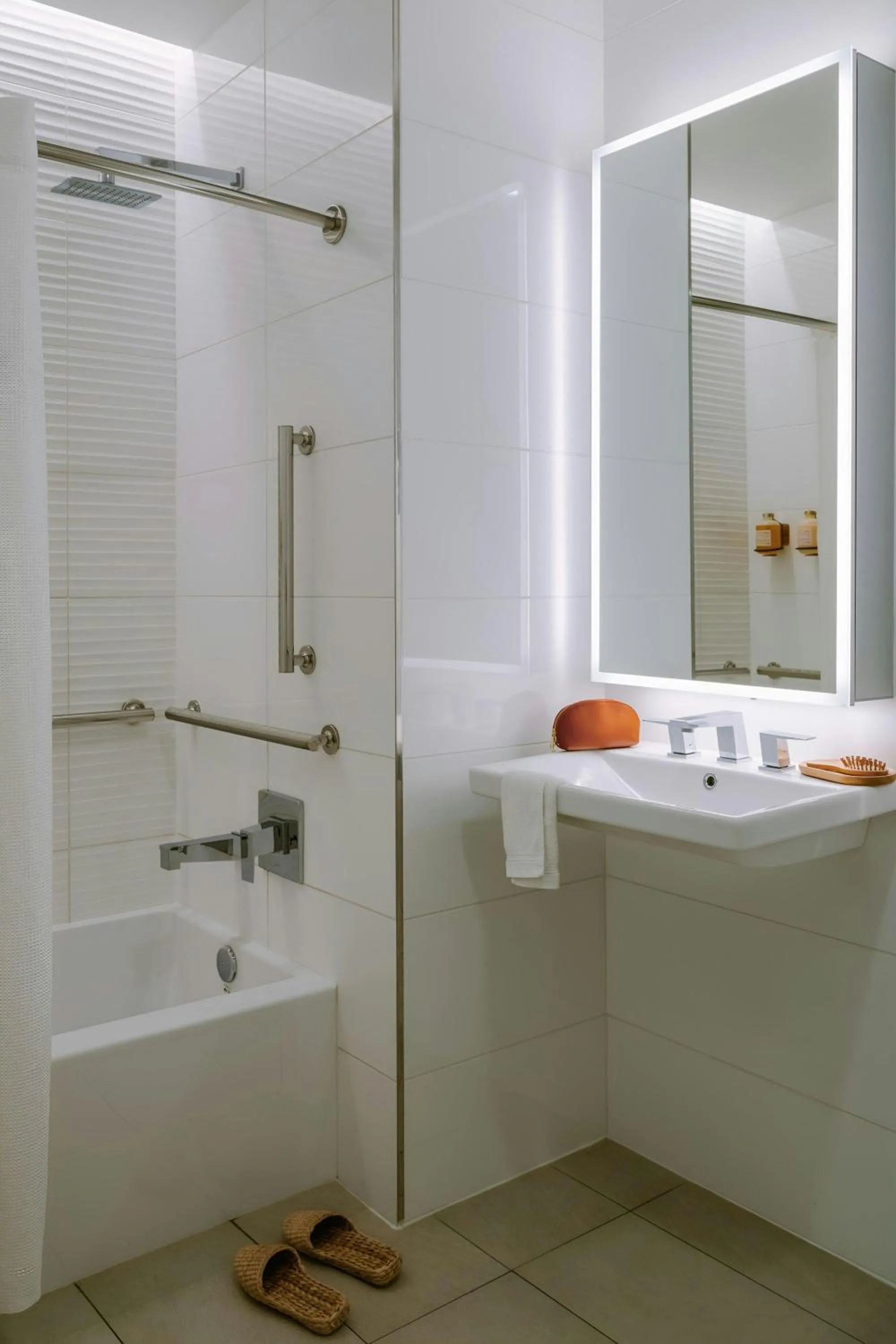 Bathroom in Sonder by Marriott Bonvoy Battery Park Apartments Financial District
