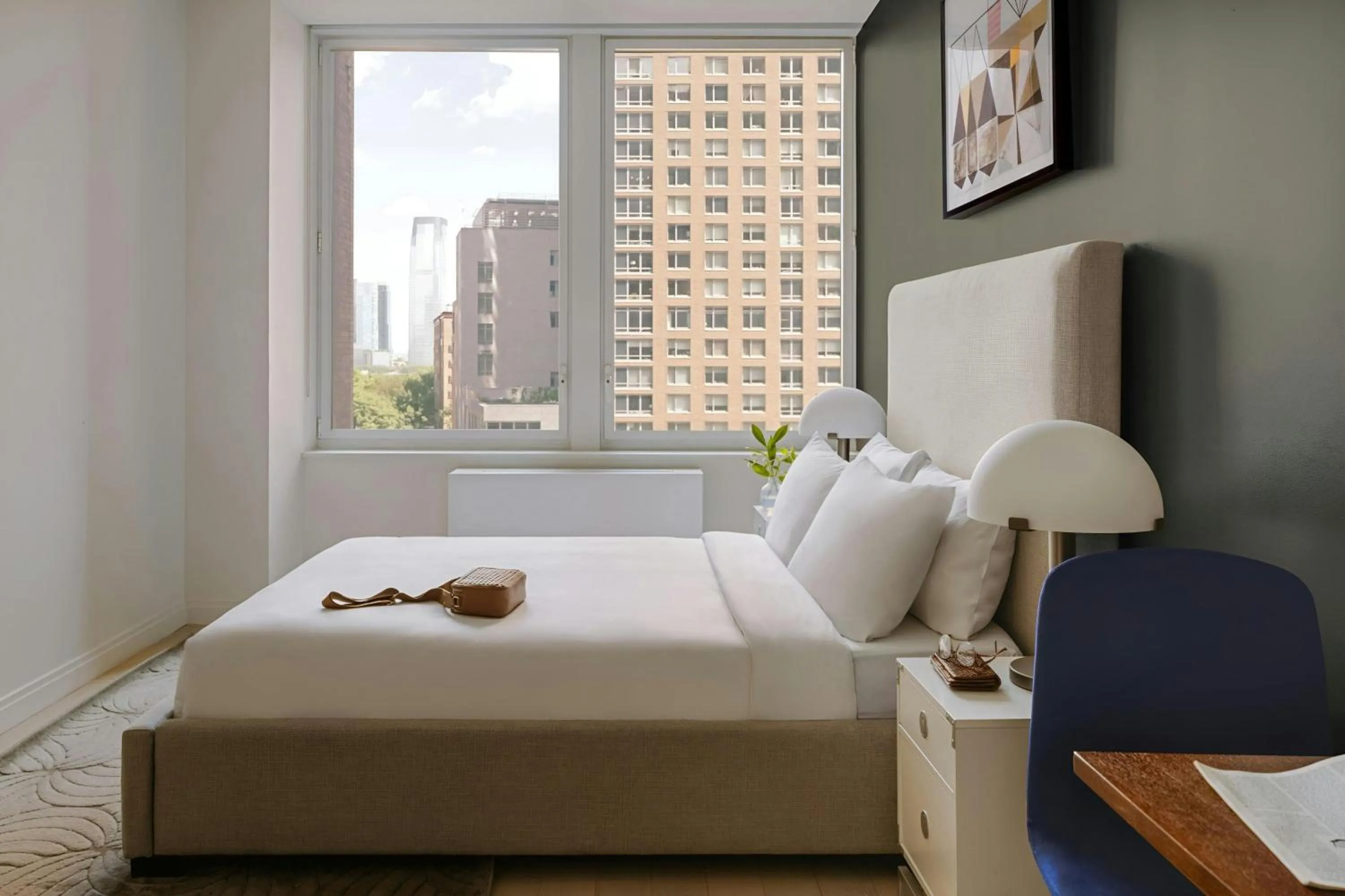 Bedroom, Bed in Sonder by Marriott Bonvoy Battery Park Apartments Financial District