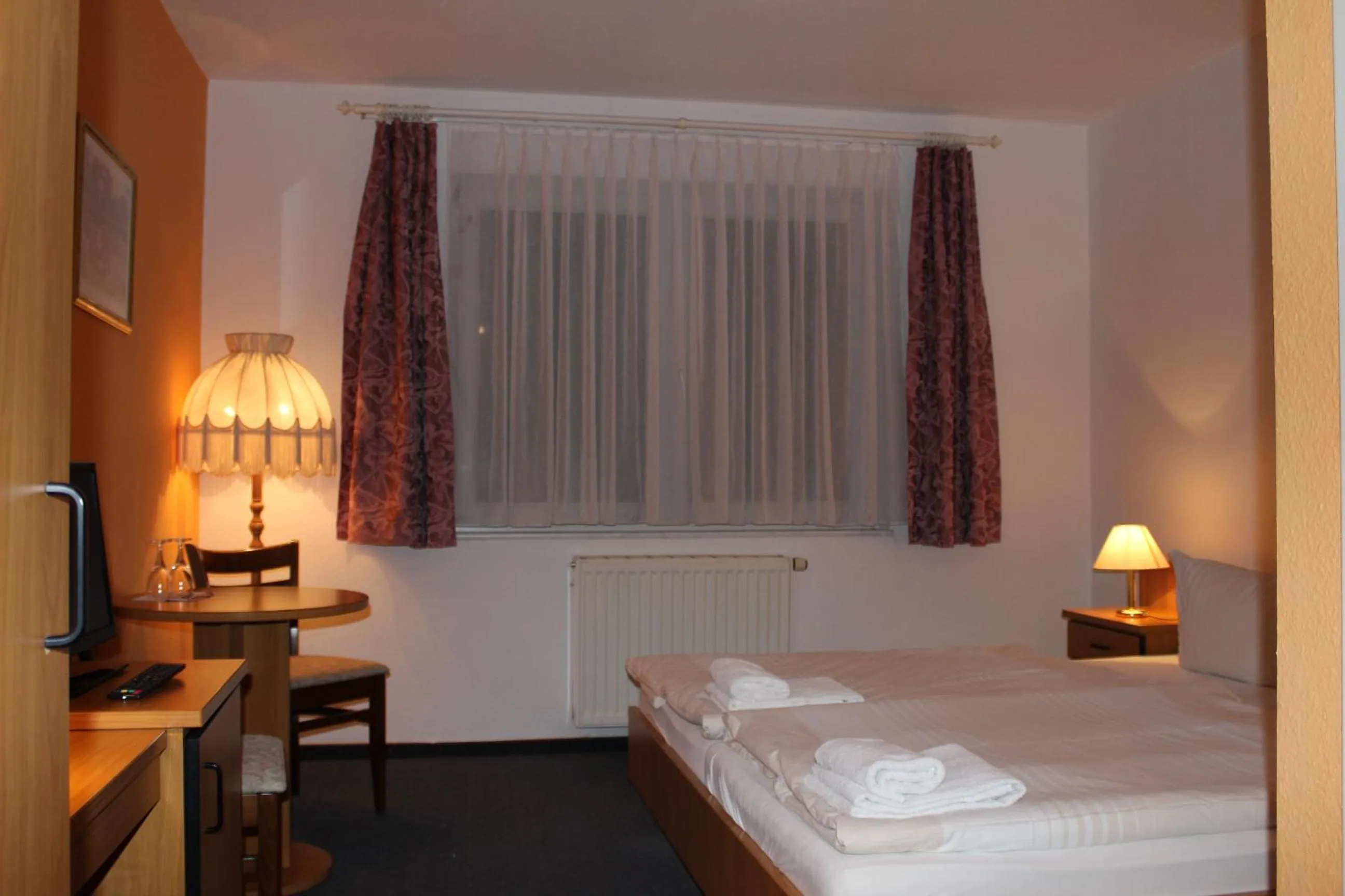 Photo of the whole room, Bed in Hotel Riedel