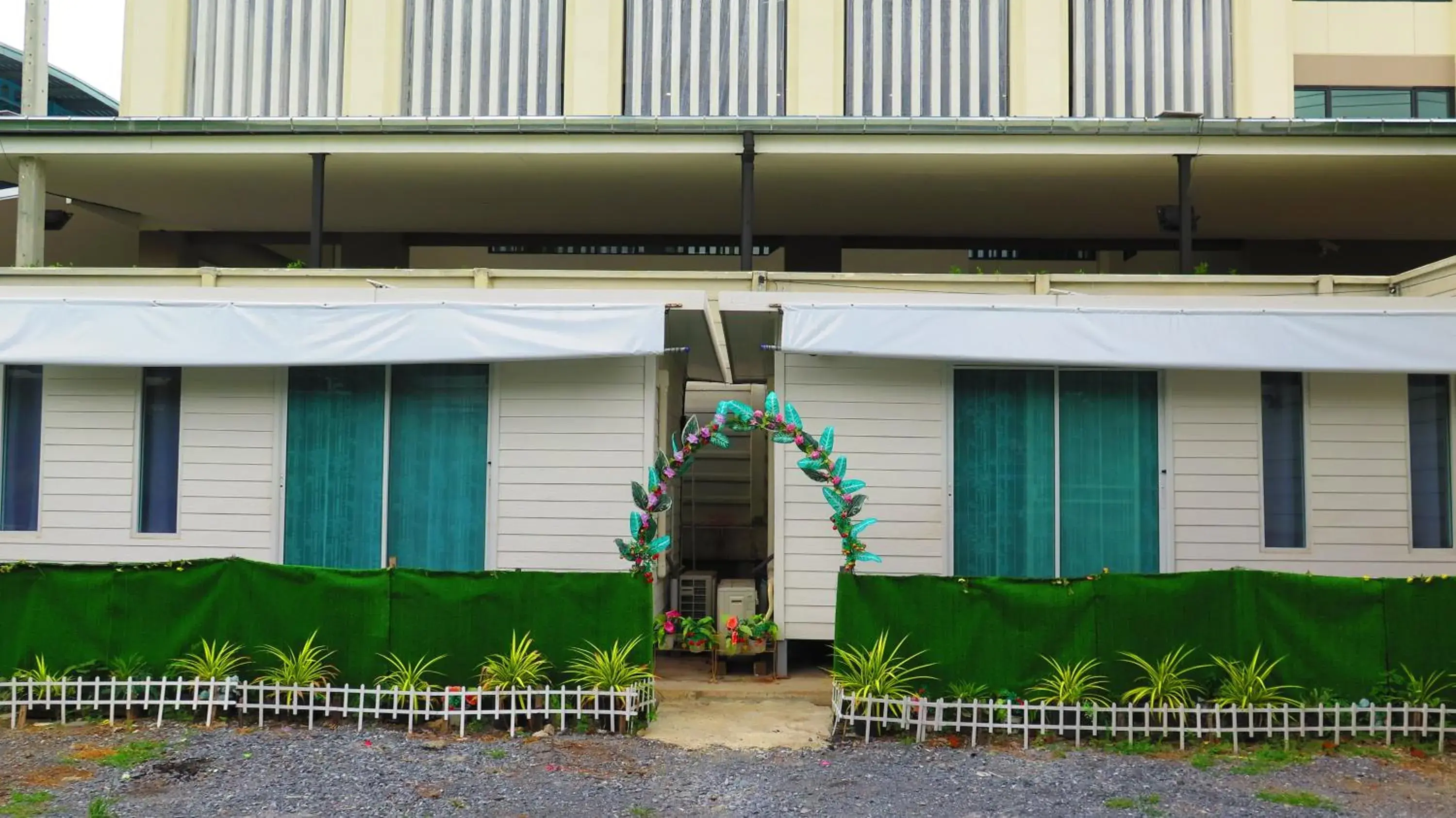 Deluxe Bungalow in Pranot Apartment & Spa Deluxe Bungalow in Pranot Apartment & Spa