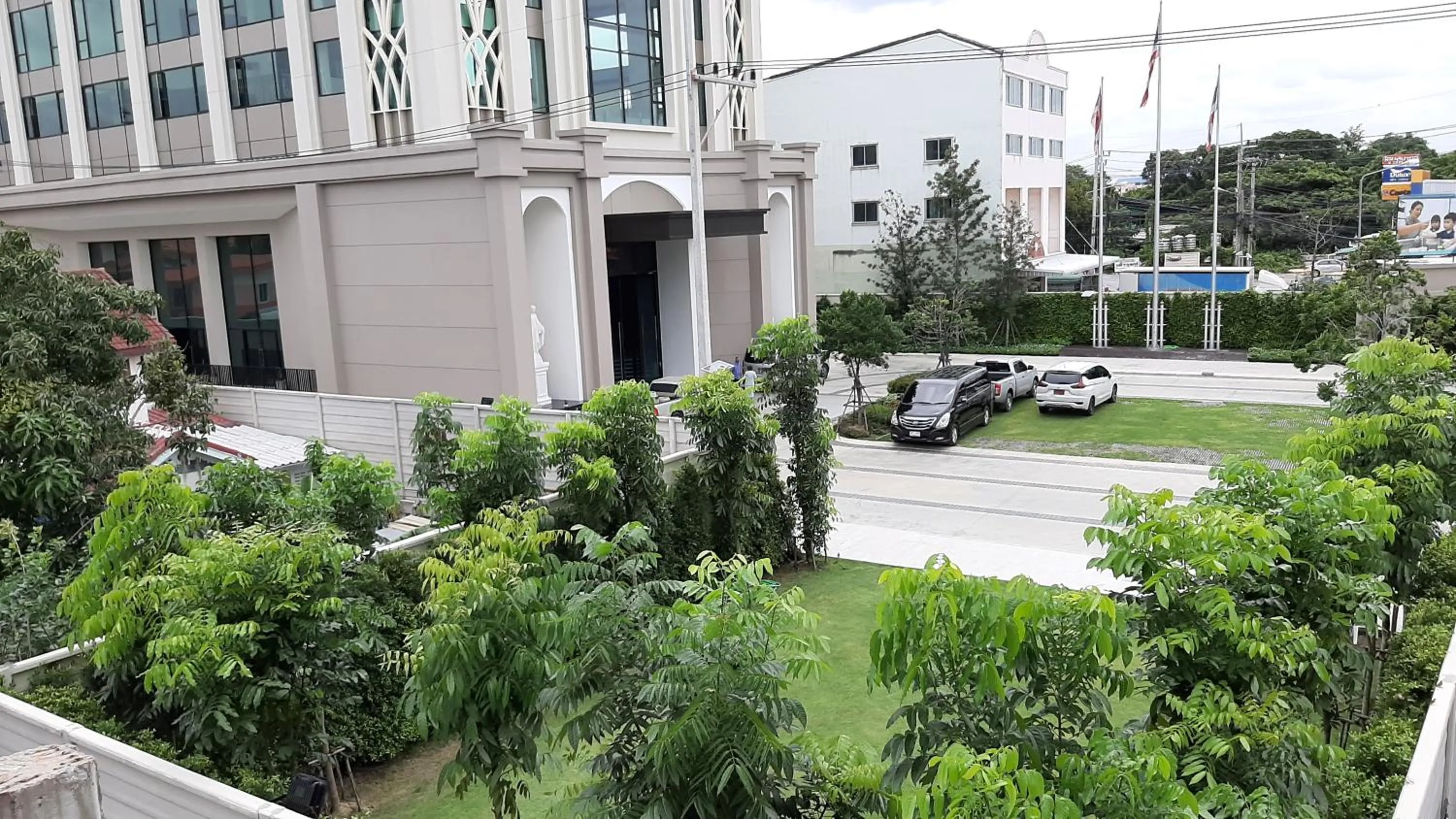 Garden in Pranot Apartment & Spa