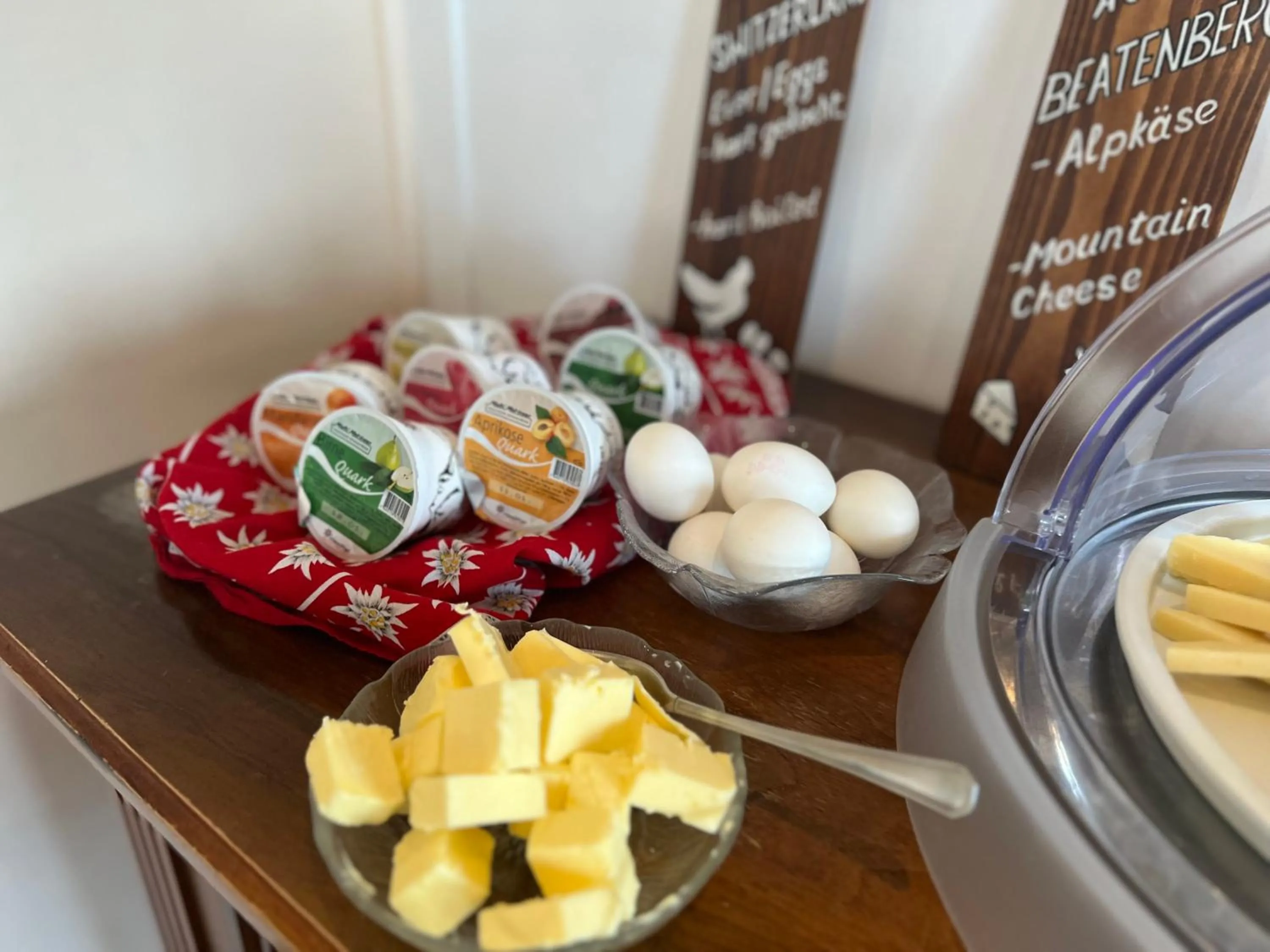 Breakfast in Hotel Fassbind Beausite