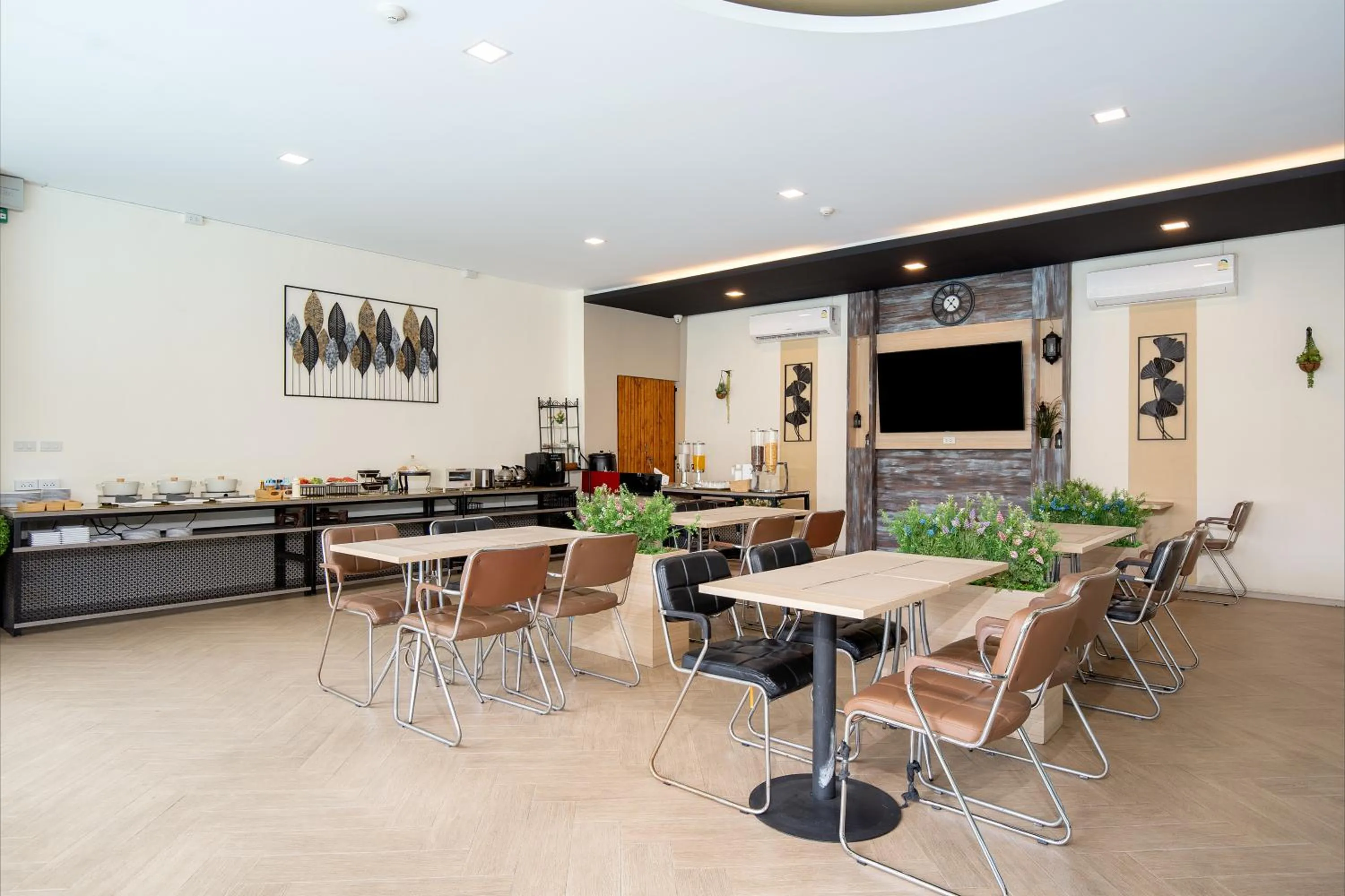 Restaurant/places to eat in Amanah Bangkok Hotel