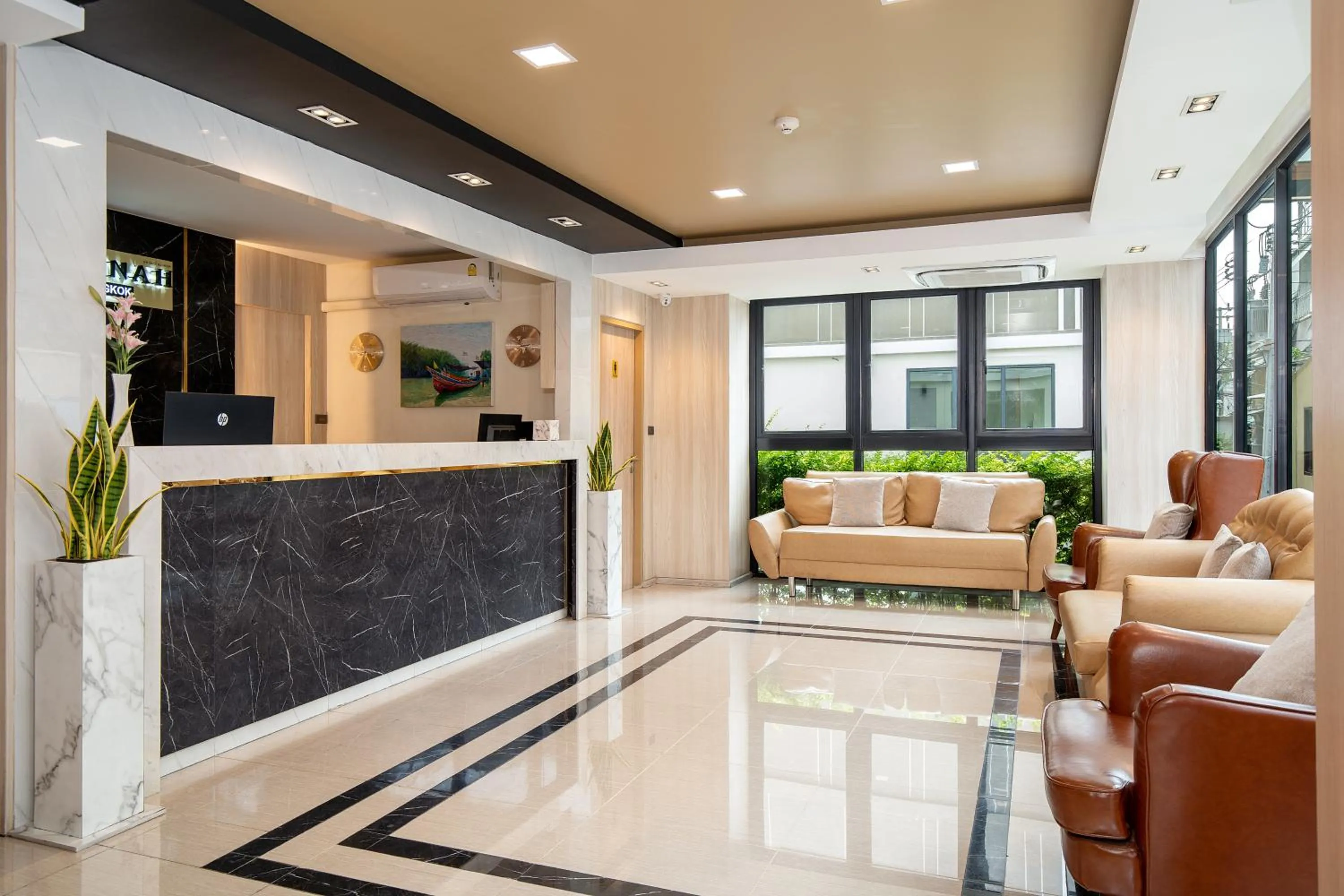 Lobby or reception in Amanah Bangkok Hotel