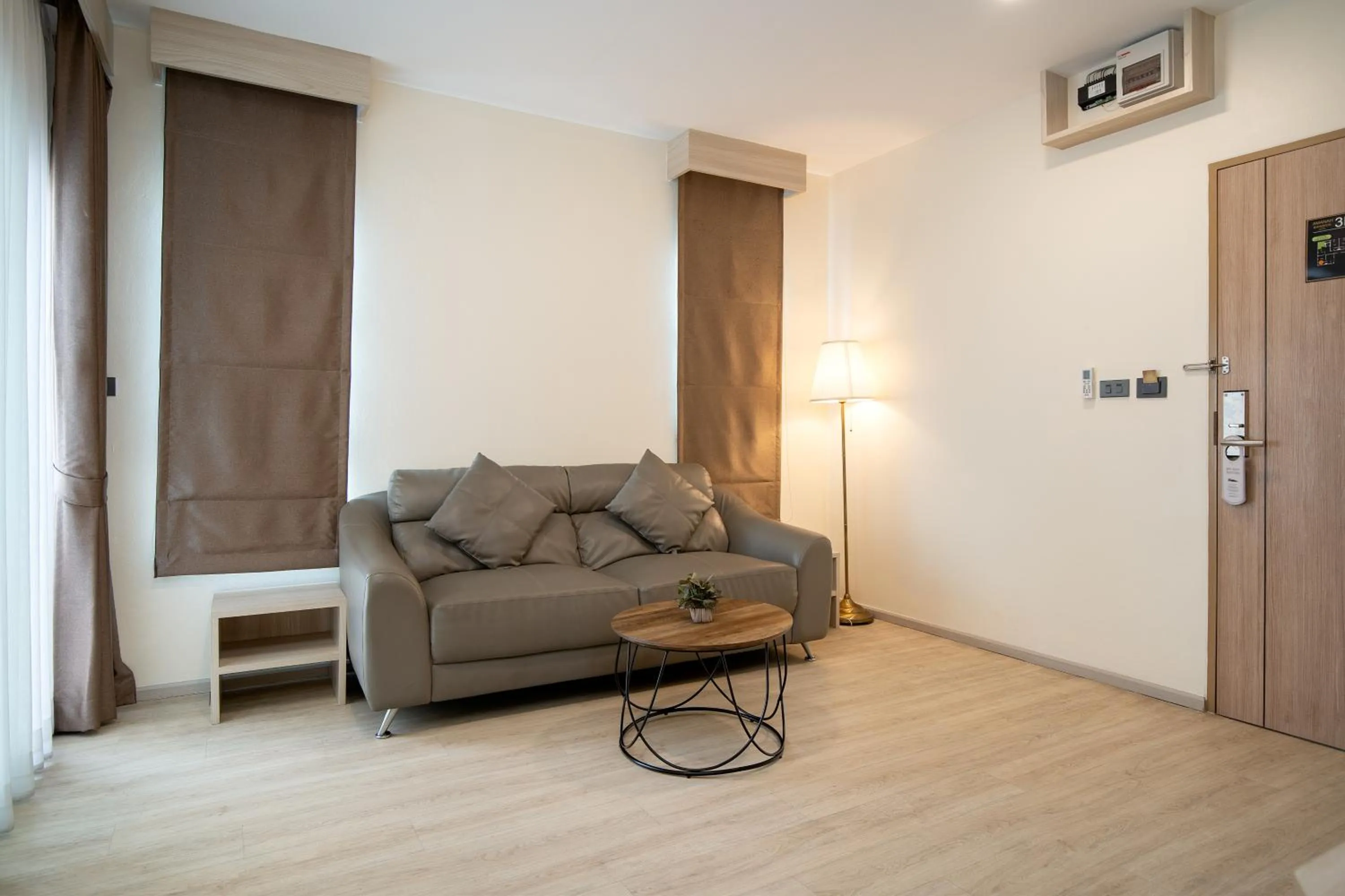 Seating area in Amanah Bangkok Hotel