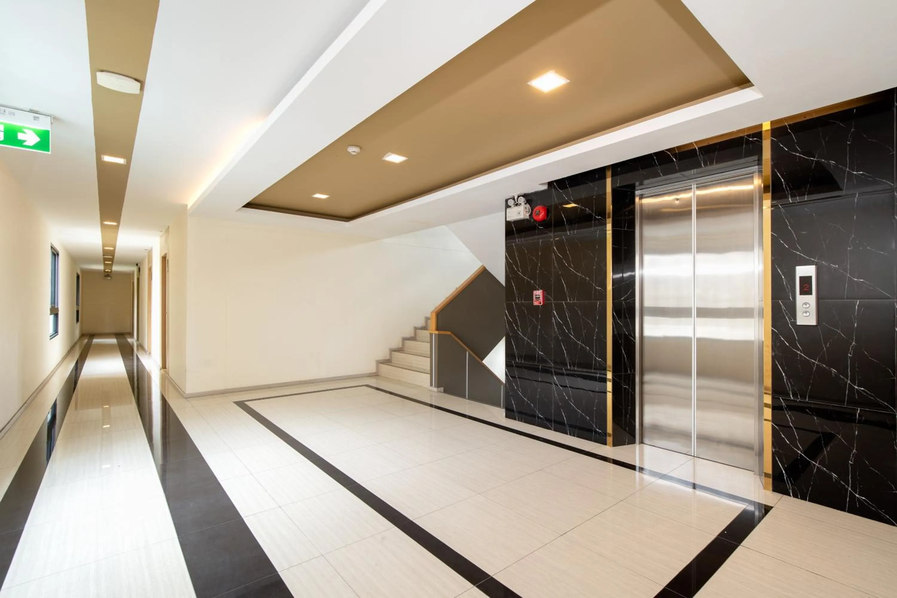 Lobby or reception in Amanah Bangkok Hotel