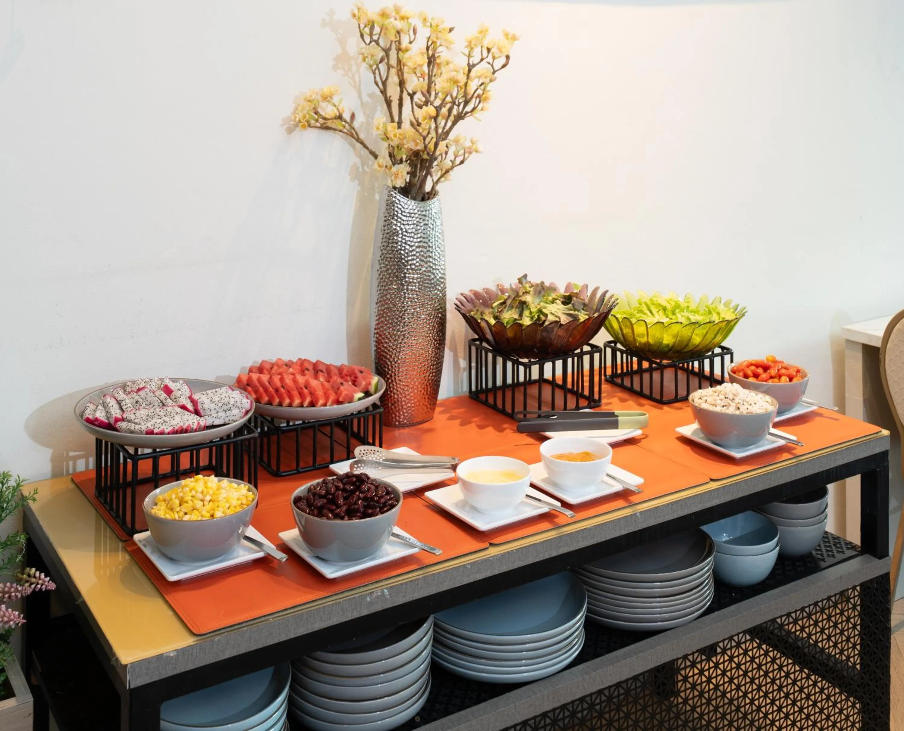 Food and drinks in Amanah Bangkok Hotel