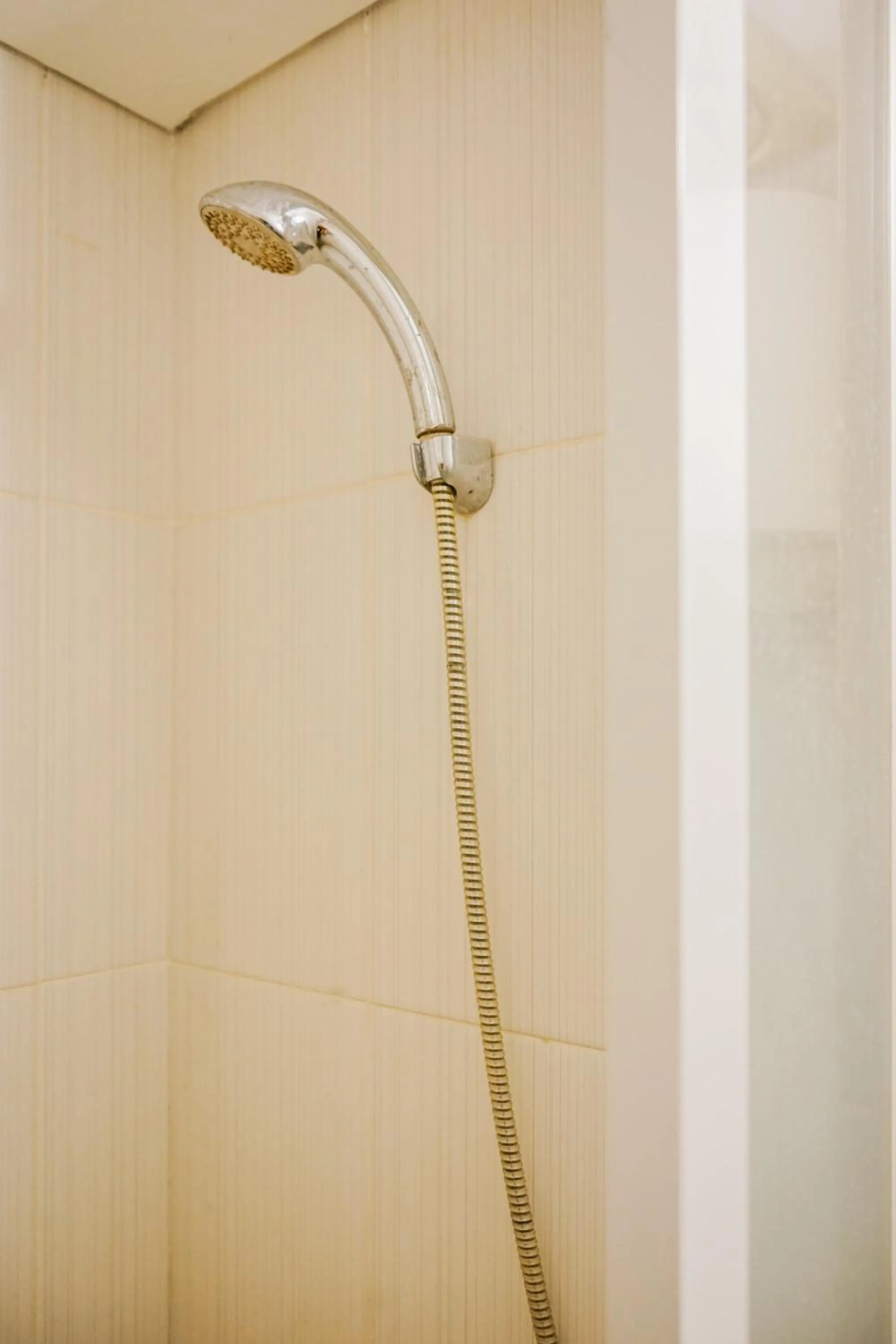 Relax and Comfy @ Studio 19 Avenue Apartment By Travelio