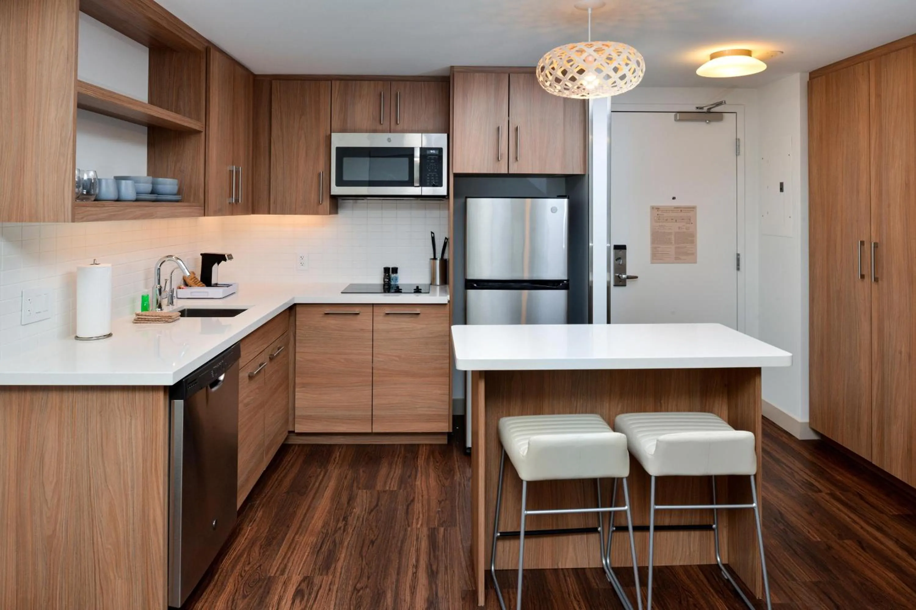 Bedroom in Element North Kansas City