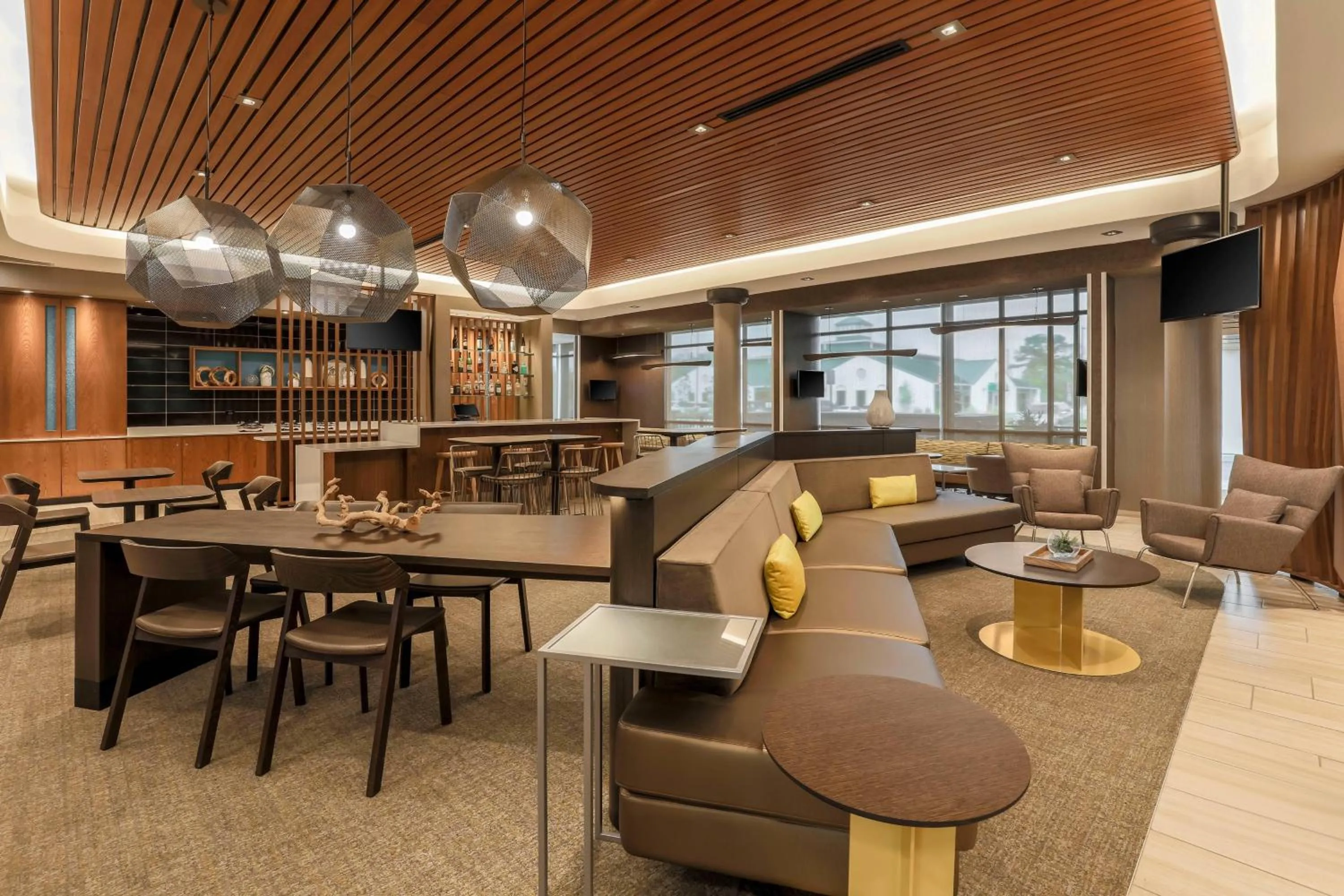 Restaurant/places to eat in SpringHill Suites by Marriott Tallahassee North