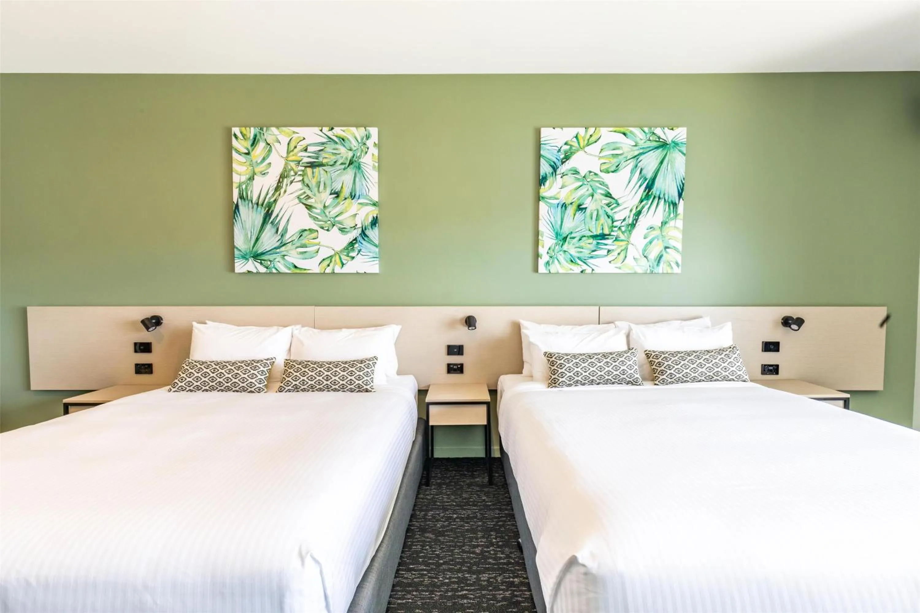 Bedroom, Bed in Nightcap at Commercial Hotel