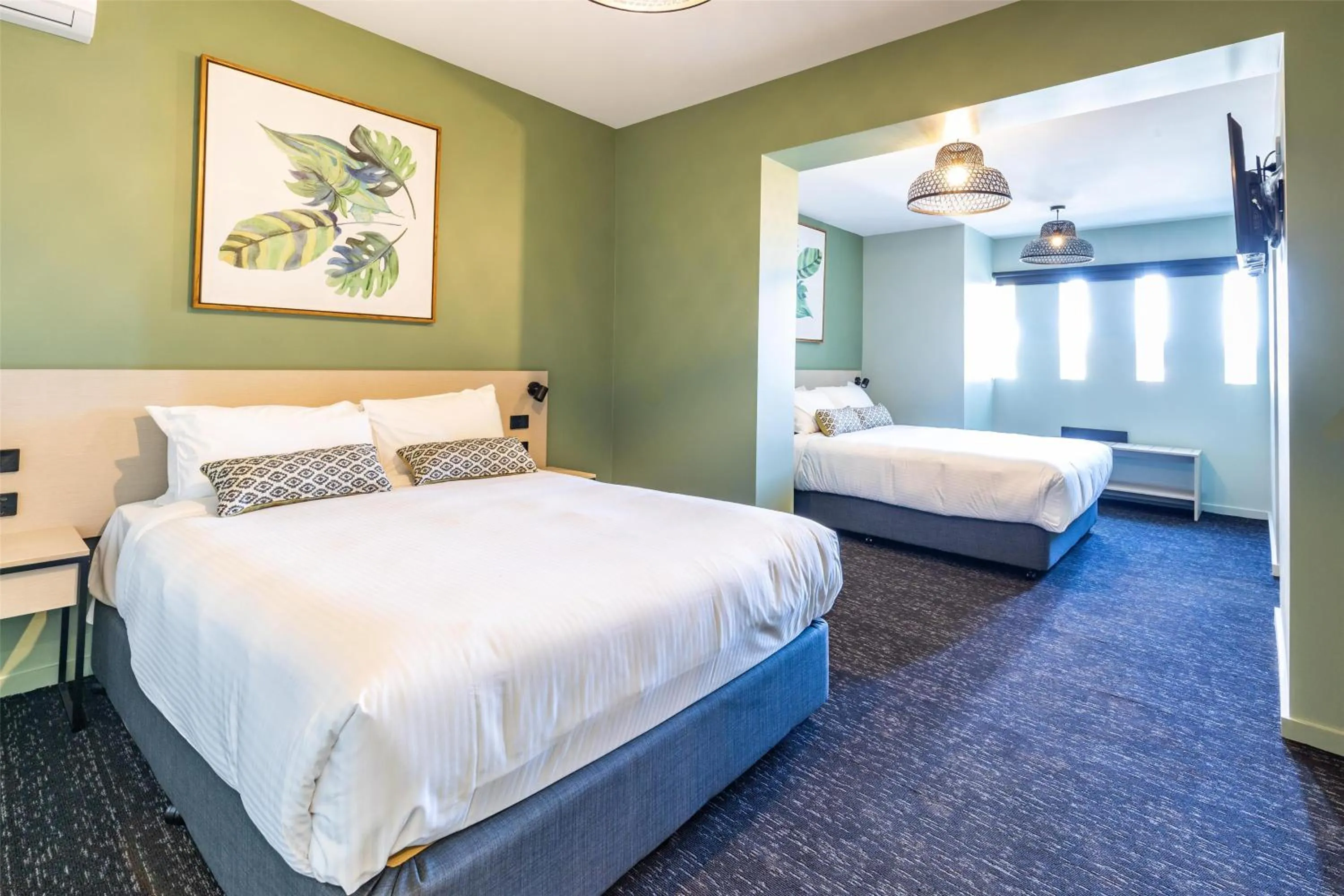 Bedroom, Bed in Nightcap at Commercial Hotel