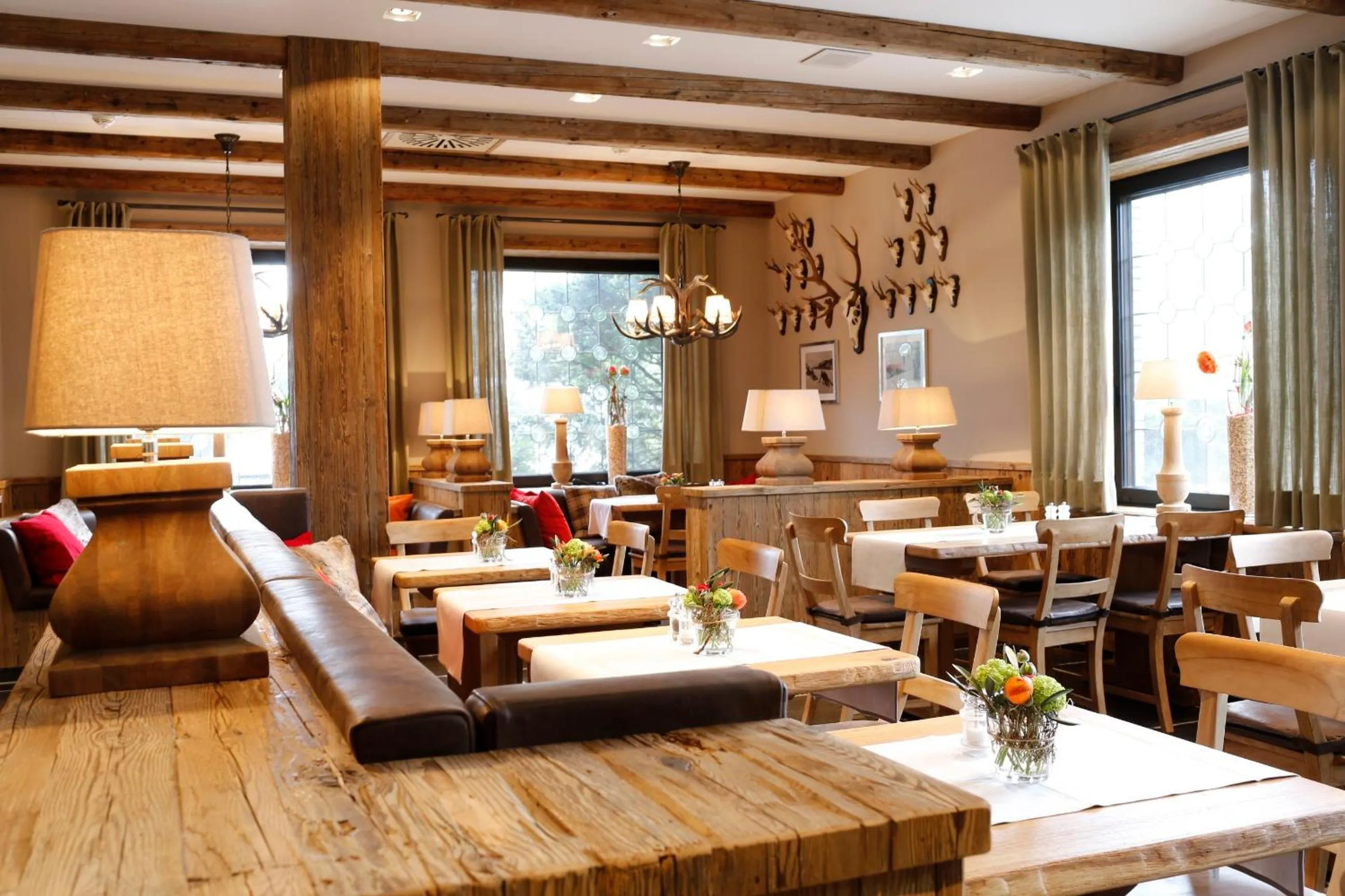 Restaurant/places to eat in Parkhotel Wittekindshof